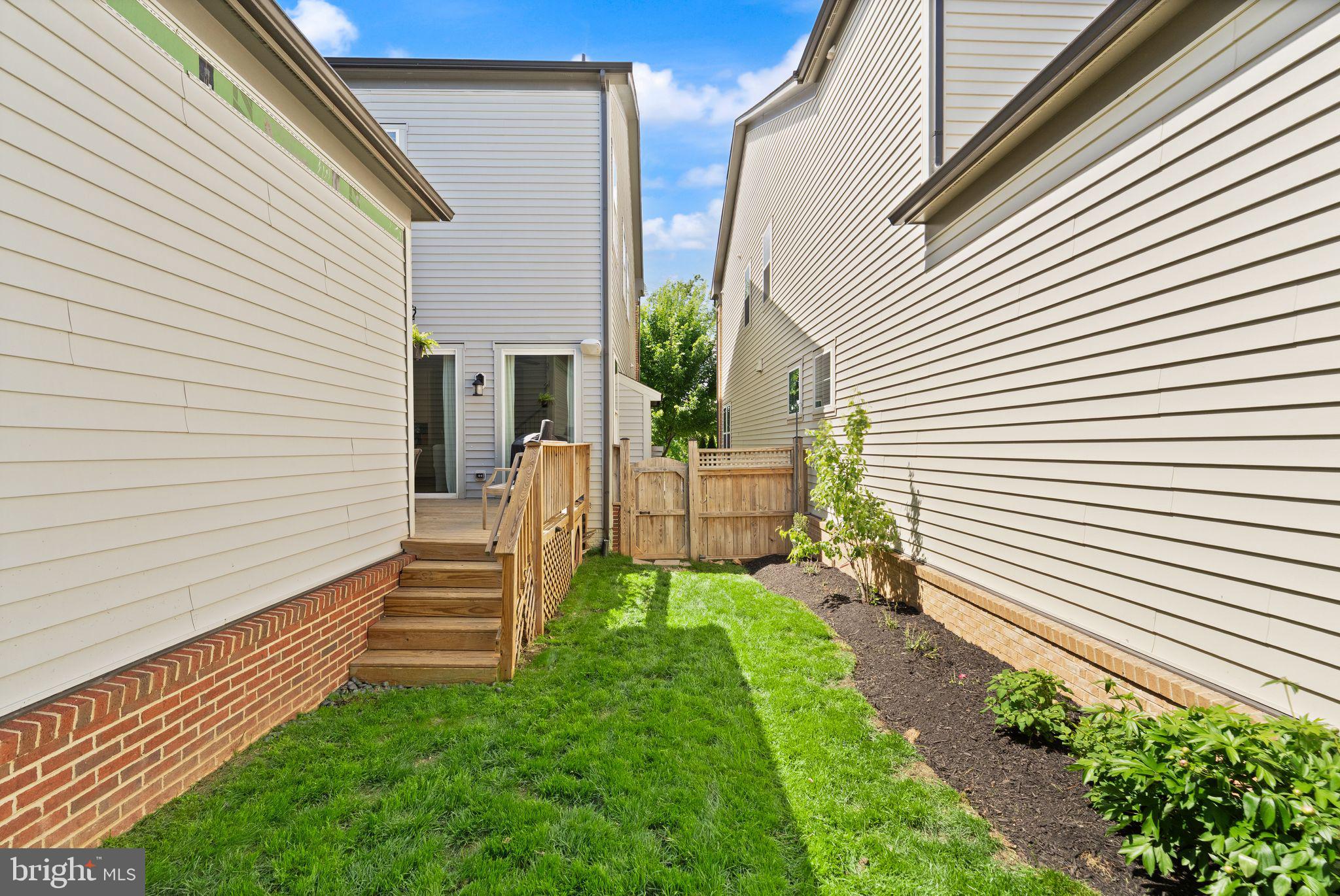 BRAMBLETON - Residential