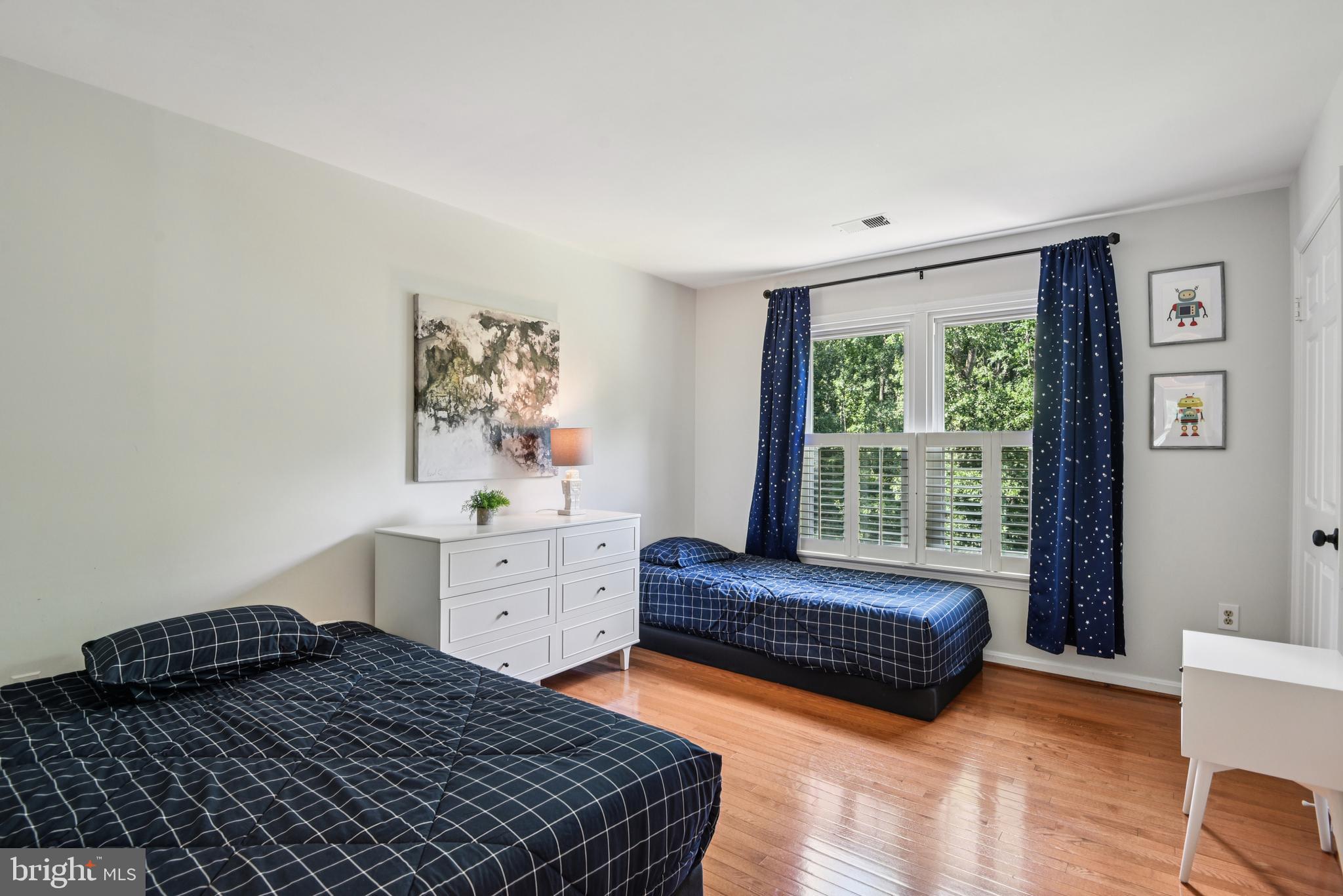 HUNTER MILL FOREST - Residential