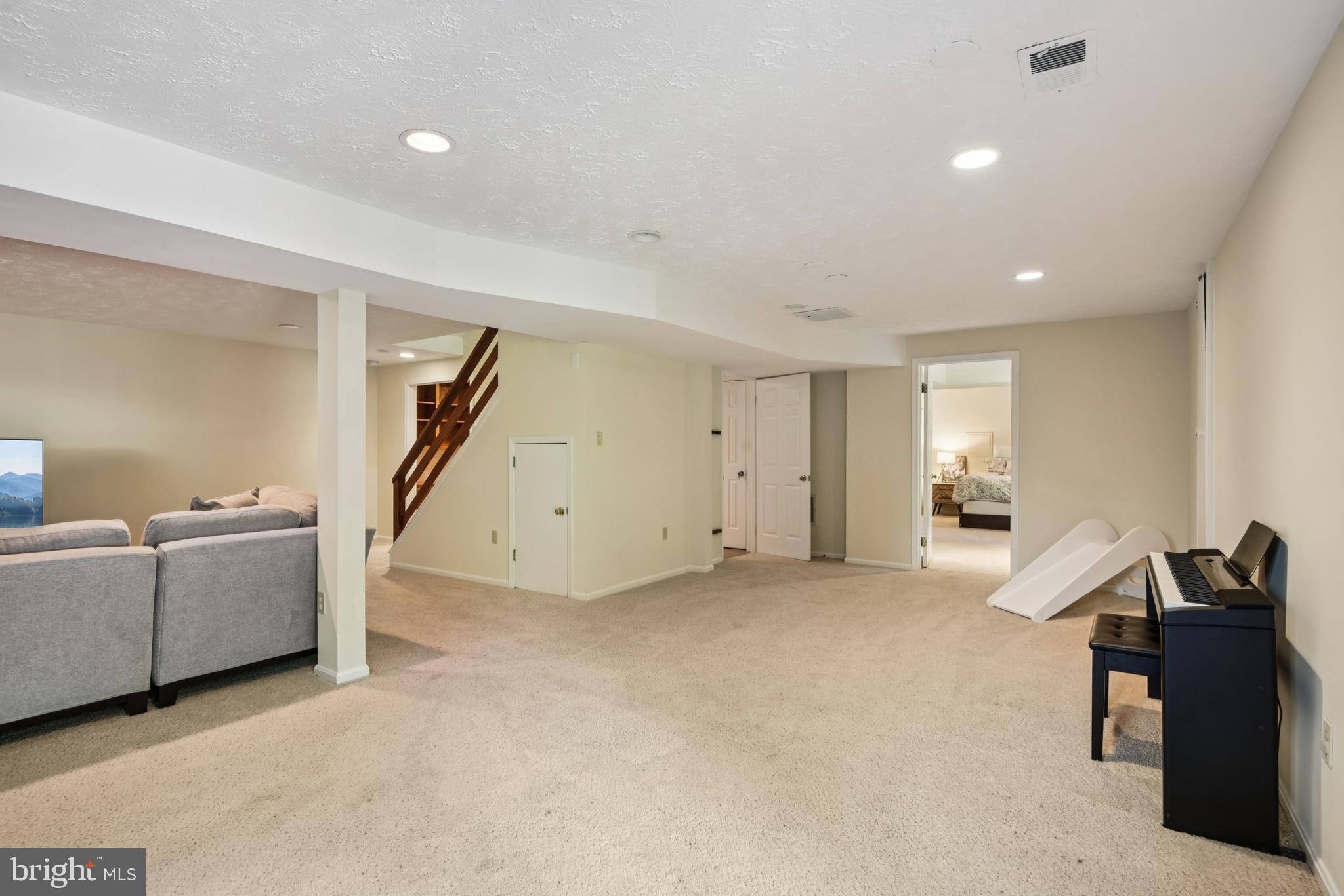 HUNTER MILL FOREST - Residential