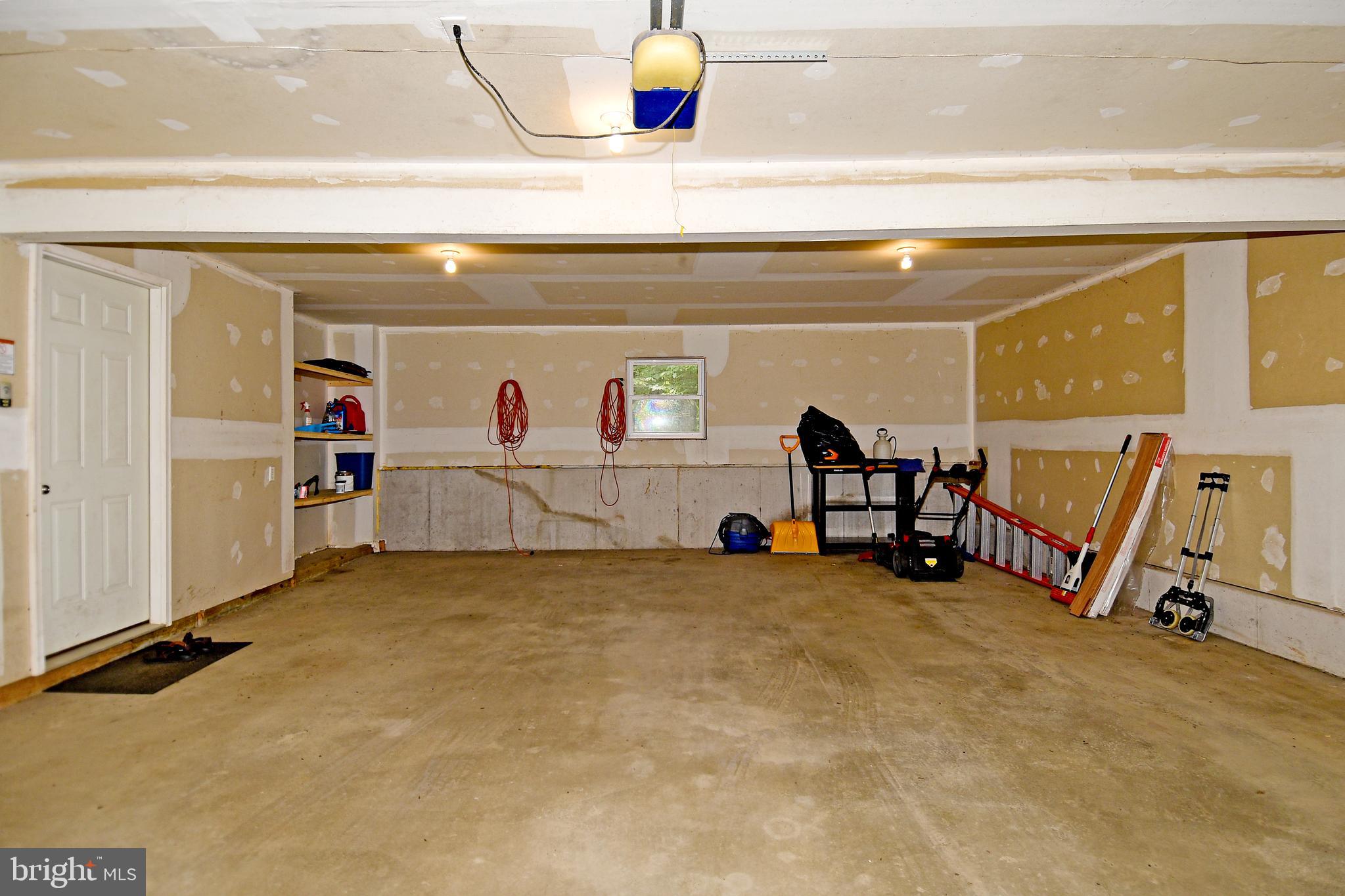 SKYLAND ESTATES - Residential