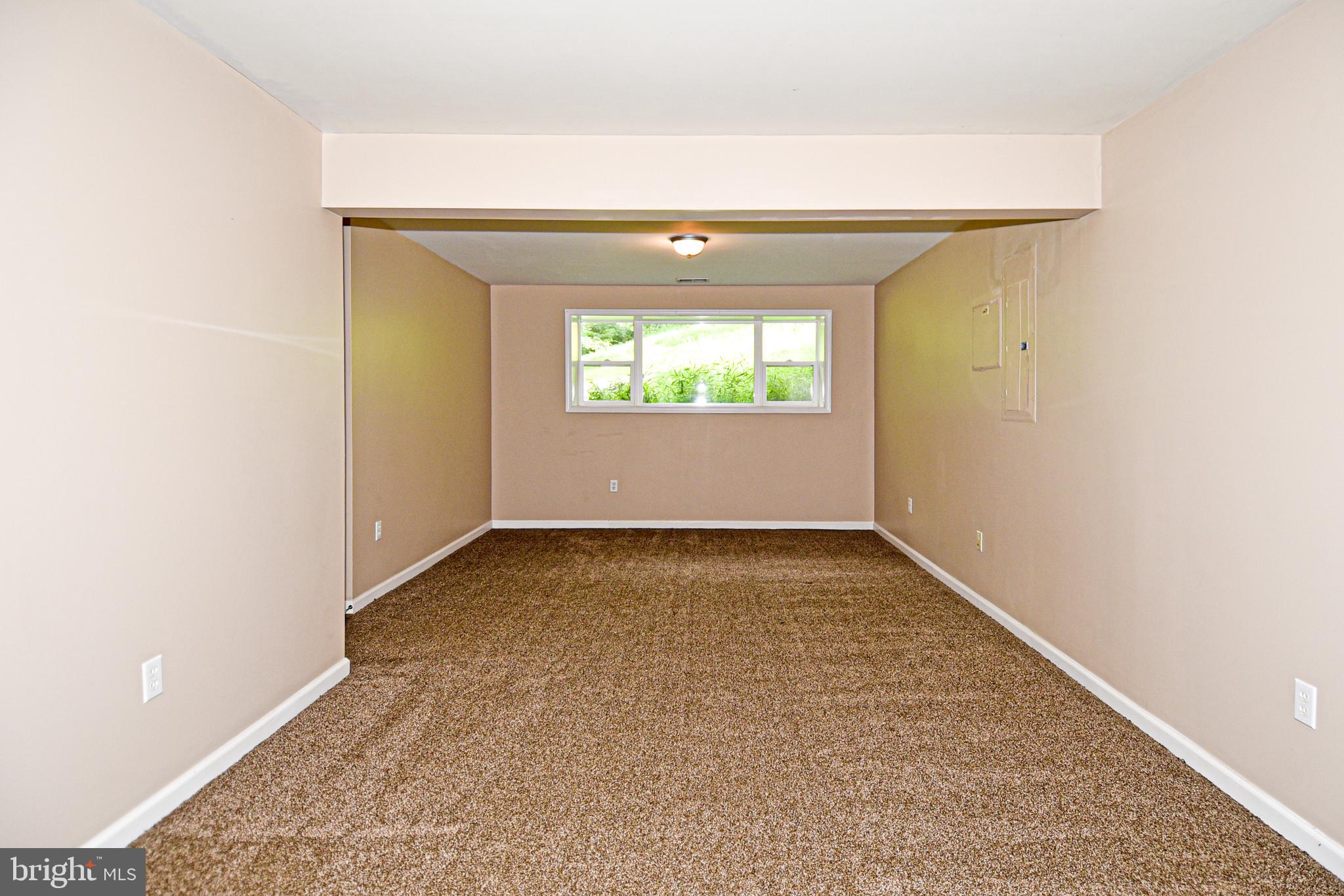 SKYLAND ESTATES - Residential