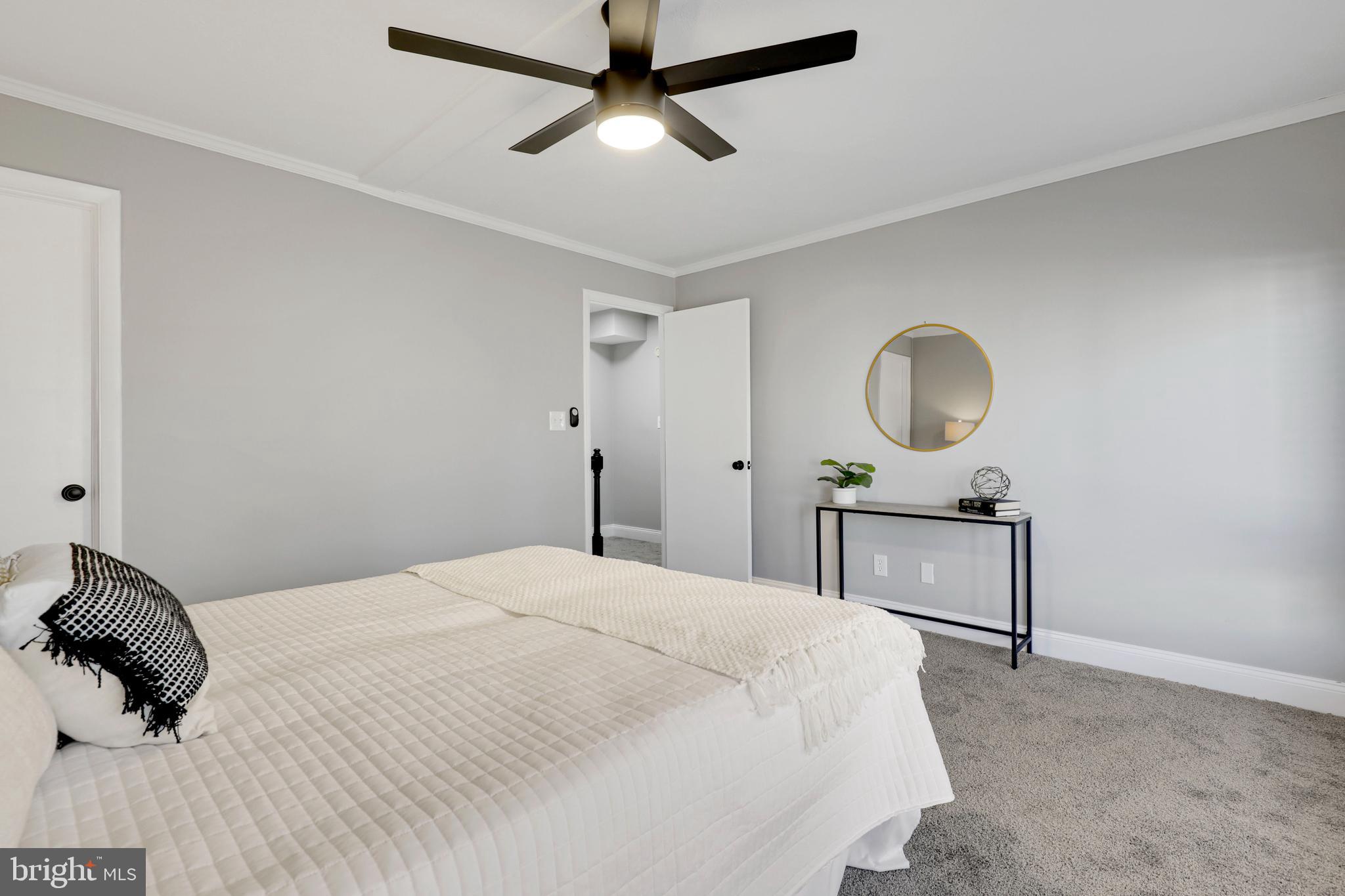 MOORES MILL MANOR - Residential