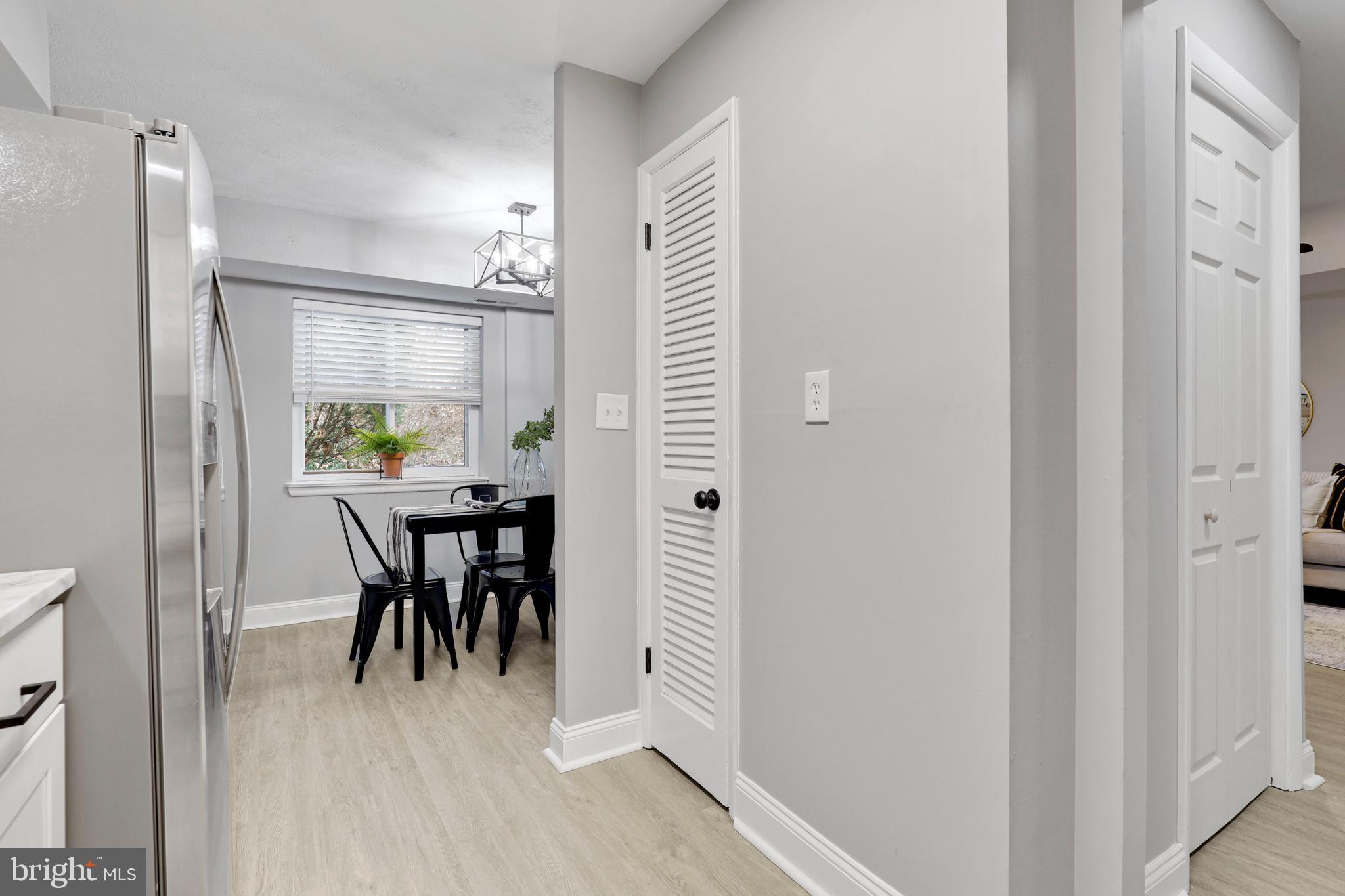 MOORES MILL MANOR - Residential