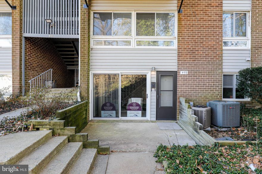 NOW AVAILABLE! NEWLY RENOVATED 2-STORY UNIT LOCATED IN SOUGHT-AFTER MOORES MILL MANOR. SPACIOUS 2 BEDROOMS WITH 1.5 BATHROOMS. GLISTENING LUXURY VINYL FLOORING CASCADES THROUGHOUT. ENJOY WHITE CUSTOM CABINETRY, FRESH PAINT, IMPORTED TILE, GRANITE COUNTERTOPS, SS APPLIANCES IN OPEN DESIGNER CHEF'S KITCHEN. TONS OF NATURAL LIGHT. CUSTOM BLINDS. HIGH CEILINGS. TONS OF STORAGE. CLOSE PROXIMITY TO RETAIL SHOPPING, LOCAL DINING, AND ALL MAJOR HIGHWAYS. SCHEDULE A PRIVATE TOUR TODAY.