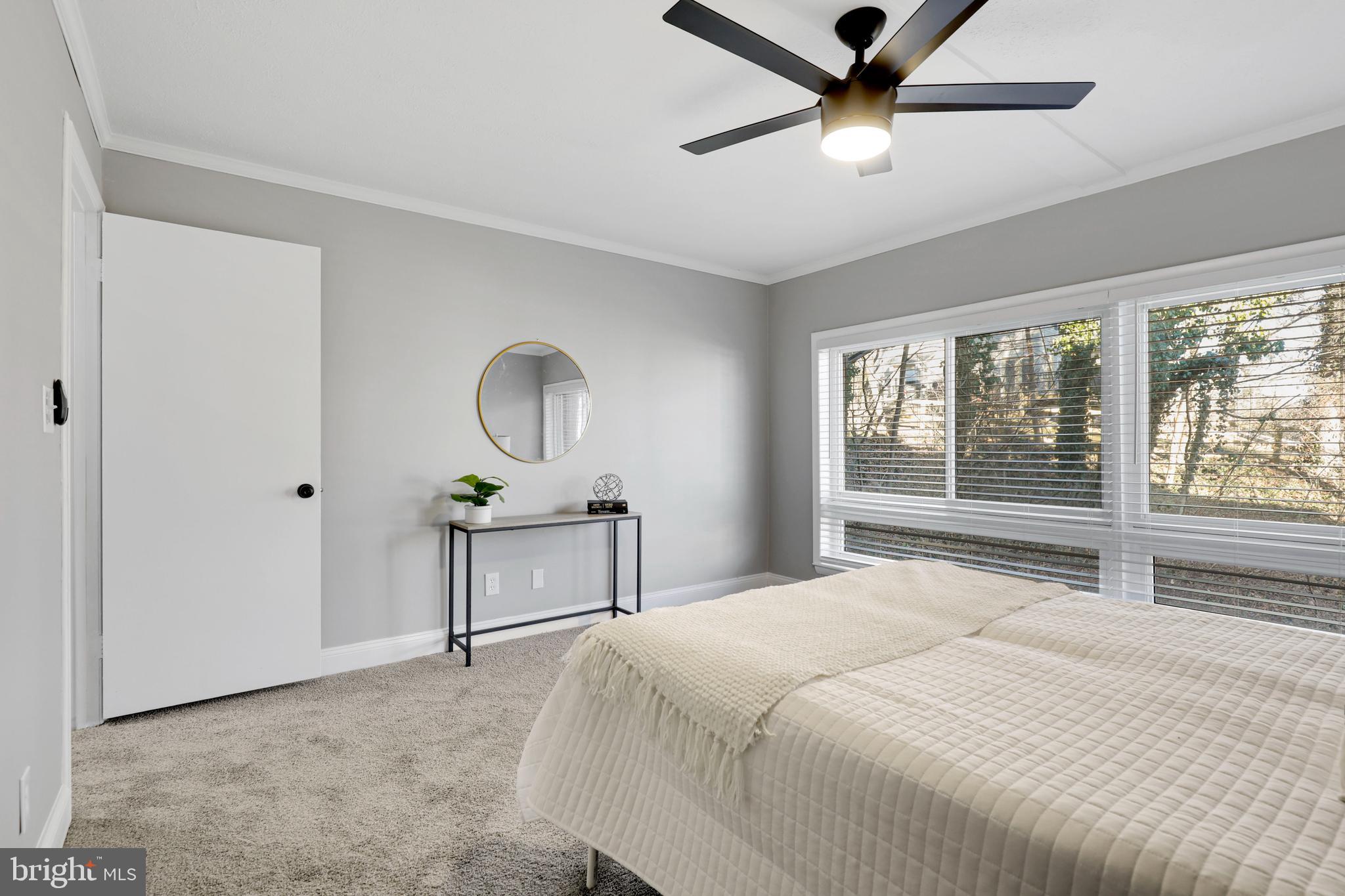 MOORES MILL MANOR - Residential