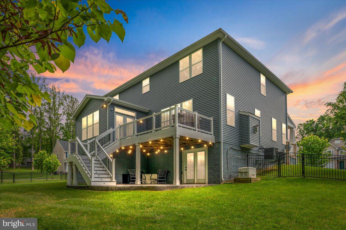 2 KNOB CREEK COURT