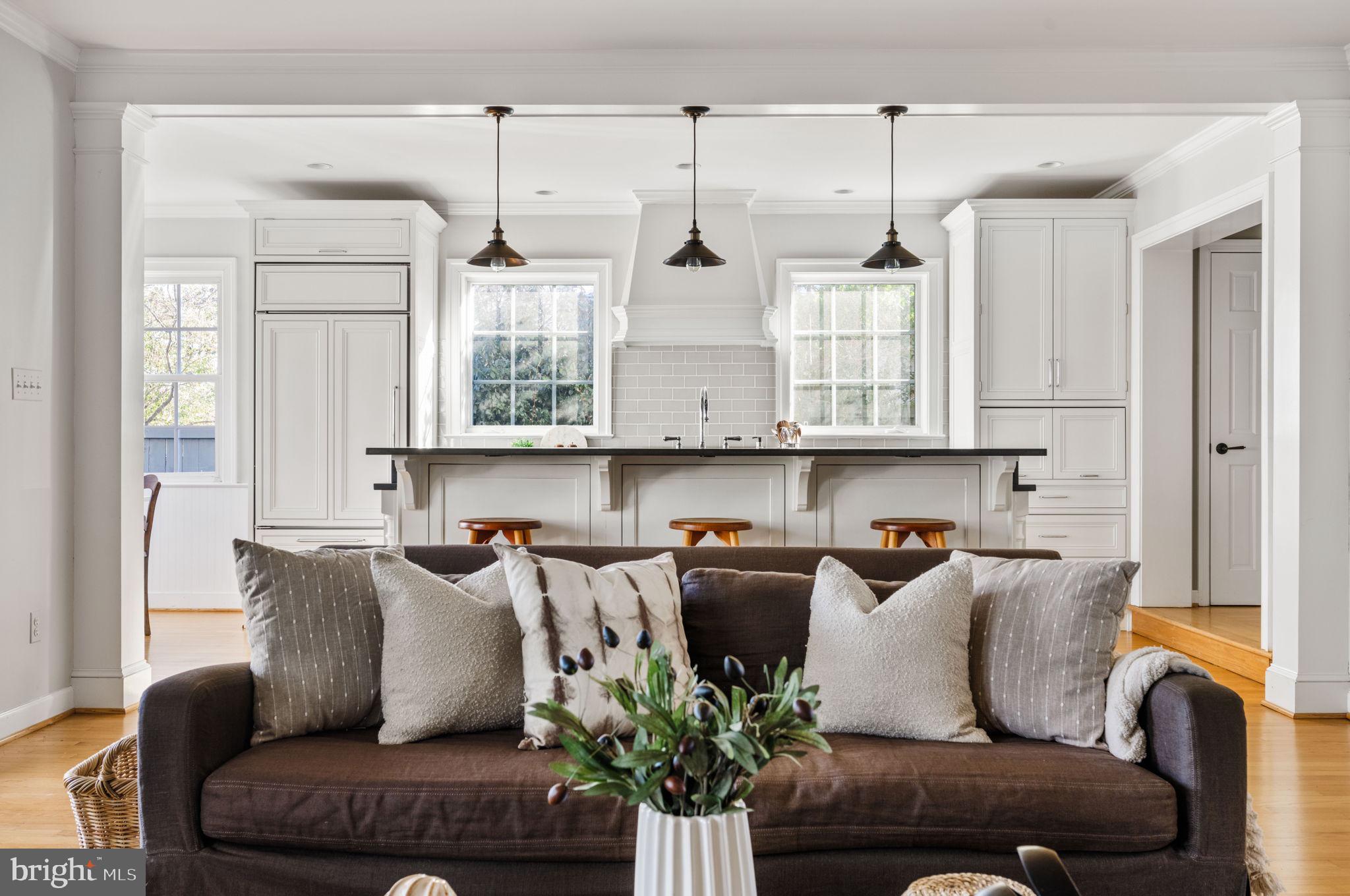 BRADDOCK HEIGHTS - Residential