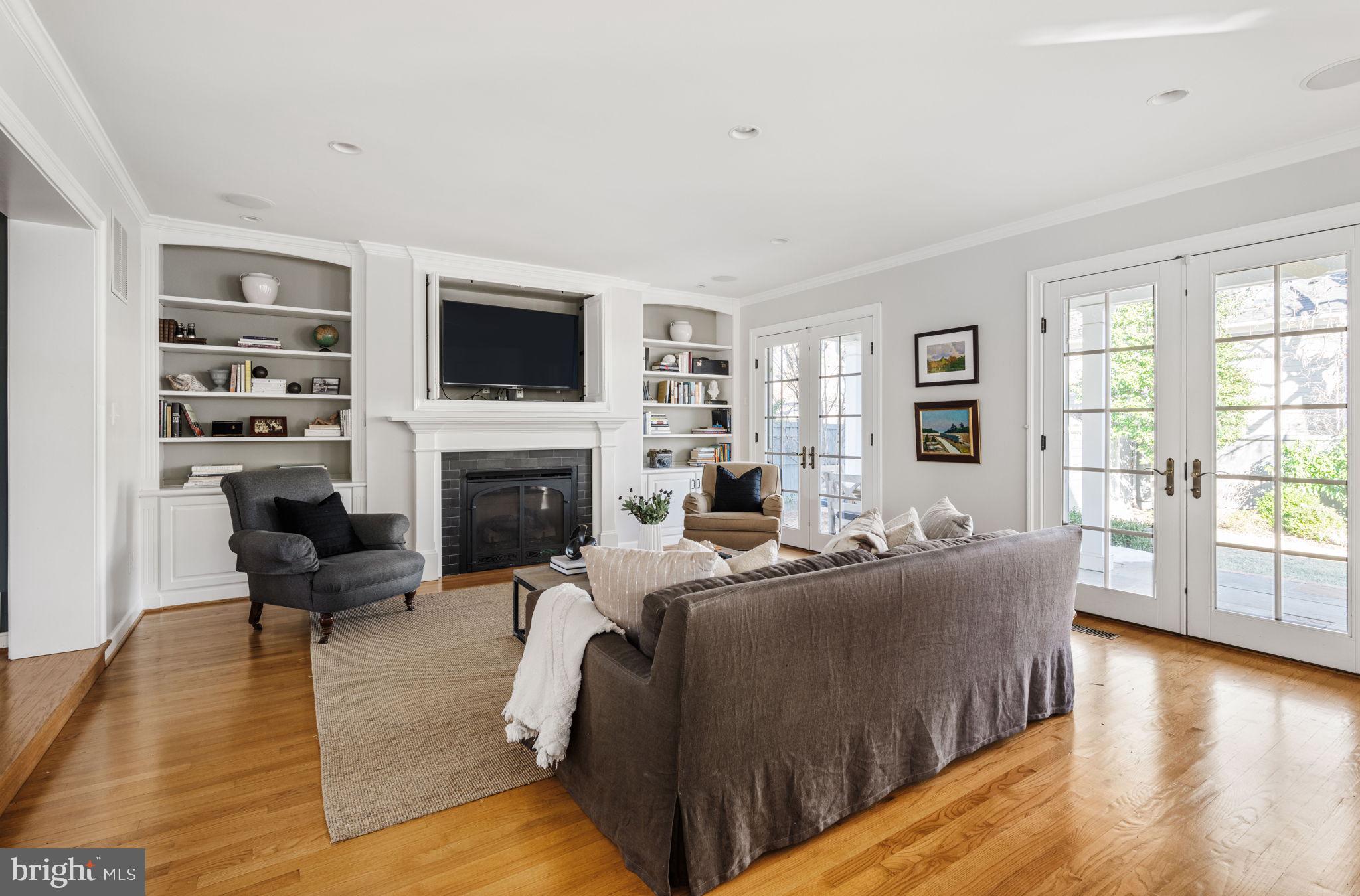 BRADDOCK HEIGHTS - Residential