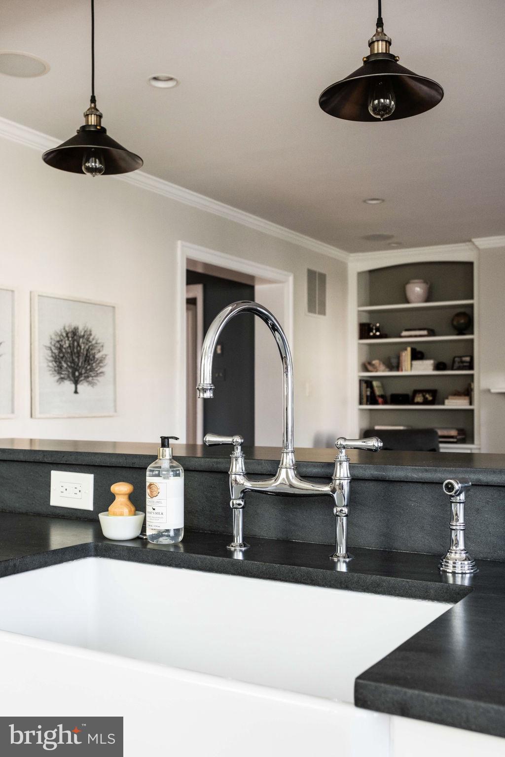 BRADDOCK HEIGHTS - Residential