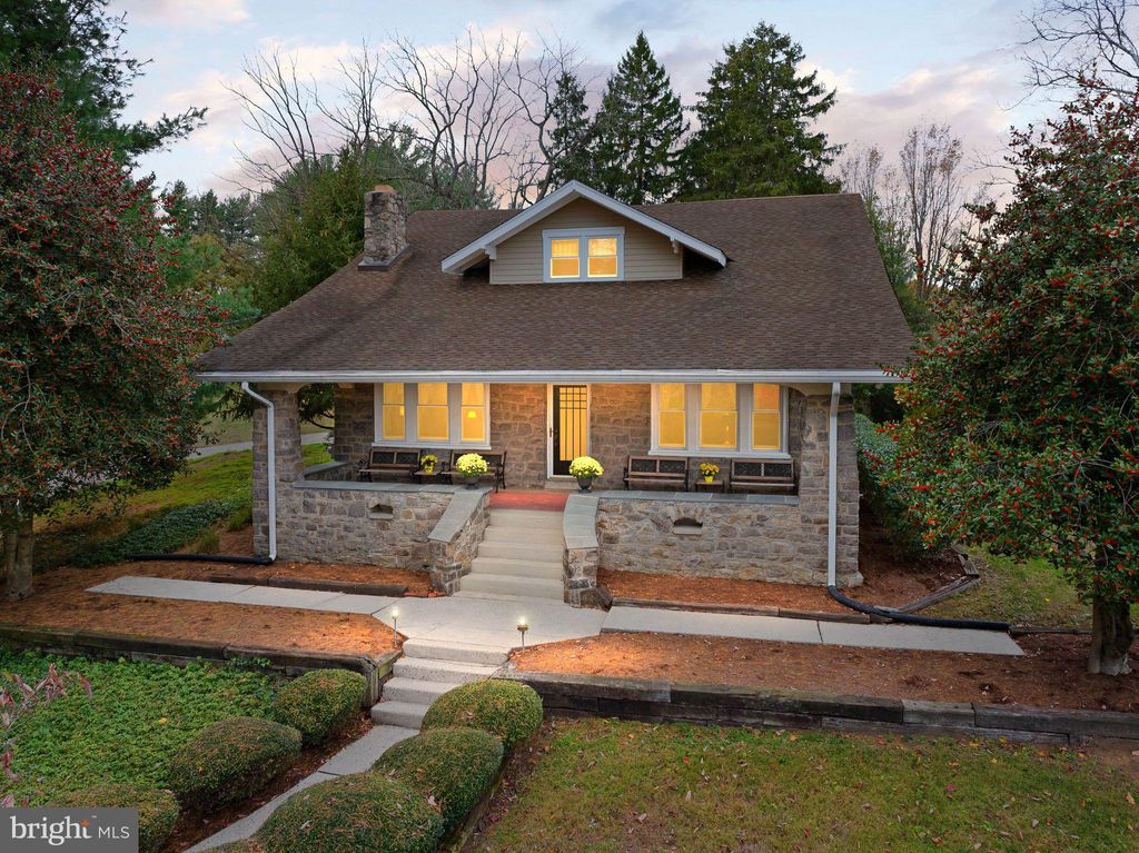 Photo of 490 S Old Middletown Road, MEDIA, PA 19063 (MLS # PADE2103002)