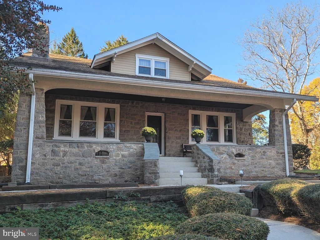 Photo of 490 S Old Middletown Road, MEDIA, PA 19063 (MLS # PADE2103002)