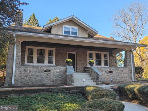 Photo of 490 S Old Middletown Road, MEDIA, PA 19063 (MLS # PADE2103002)