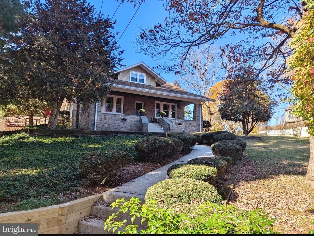 Photo of 490 S Old Middletown Road, MEDIA, PA 19063 (MLS # PADE2103002)