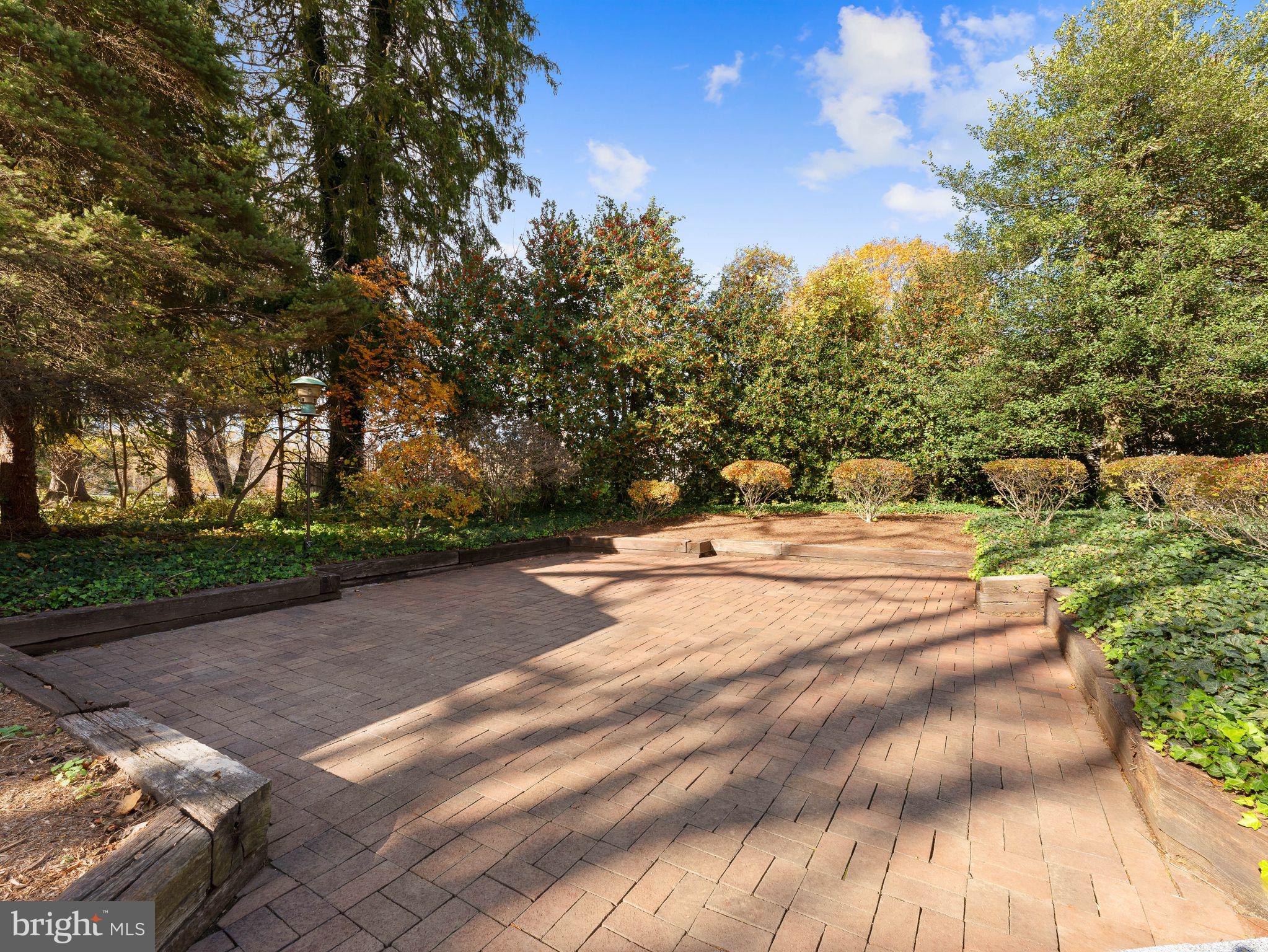 ALLEE ESTATES - Residential