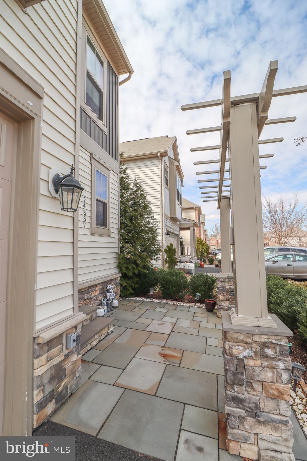 EASTVIEW AT STONE RIDGE - Residential