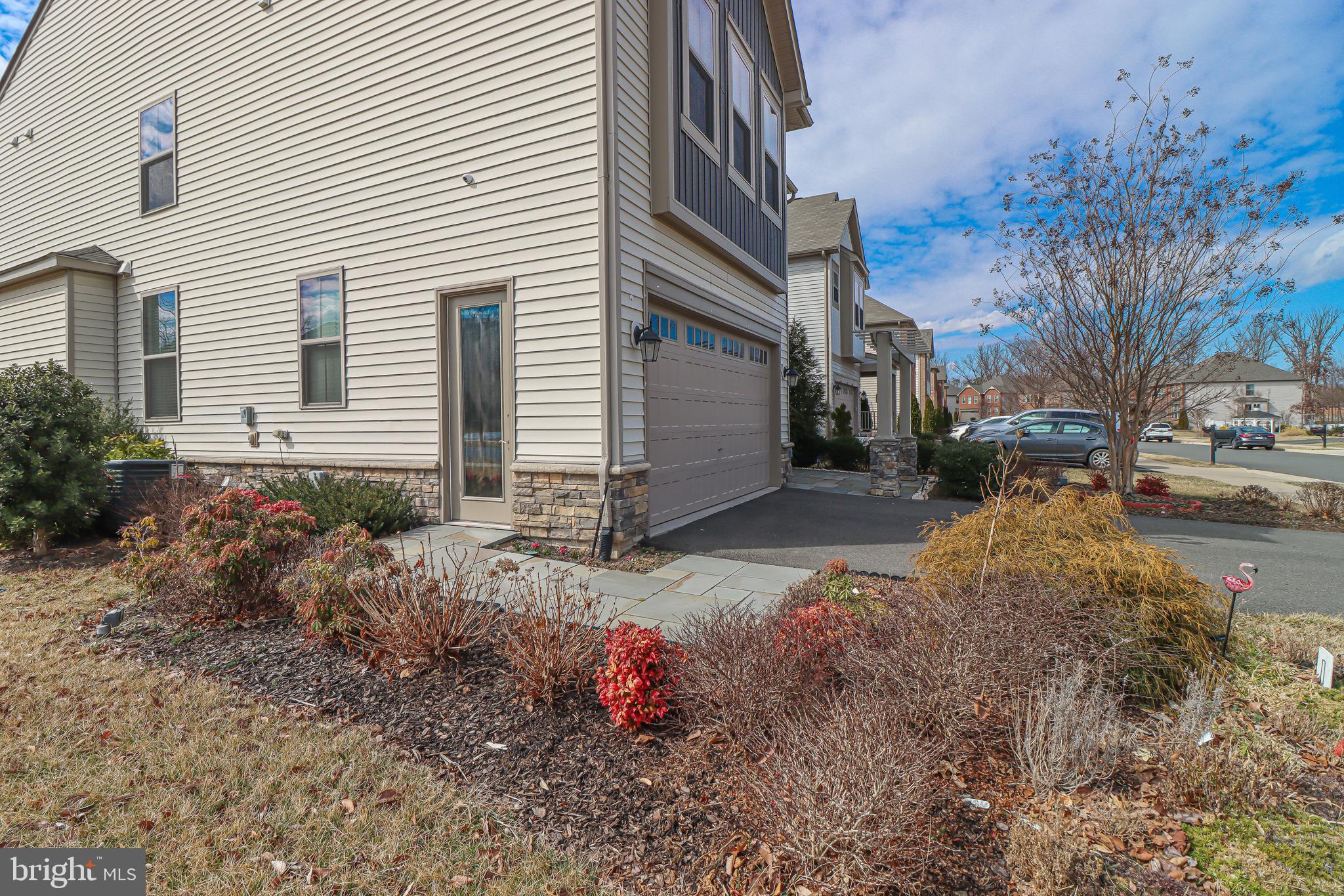 EASTVIEW AT STONE RIDGE - Residential