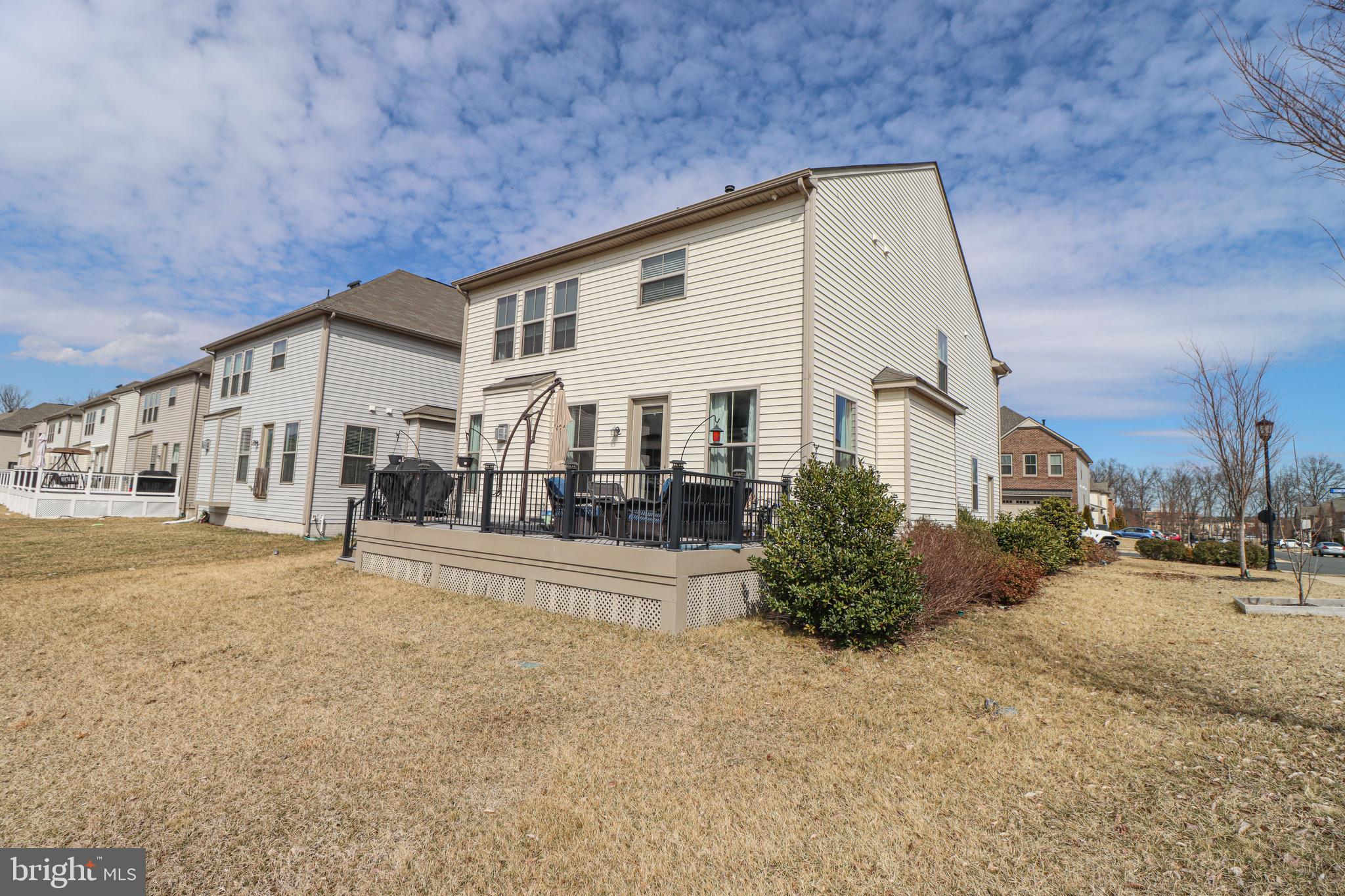 EASTVIEW AT STONE RIDGE - Residential