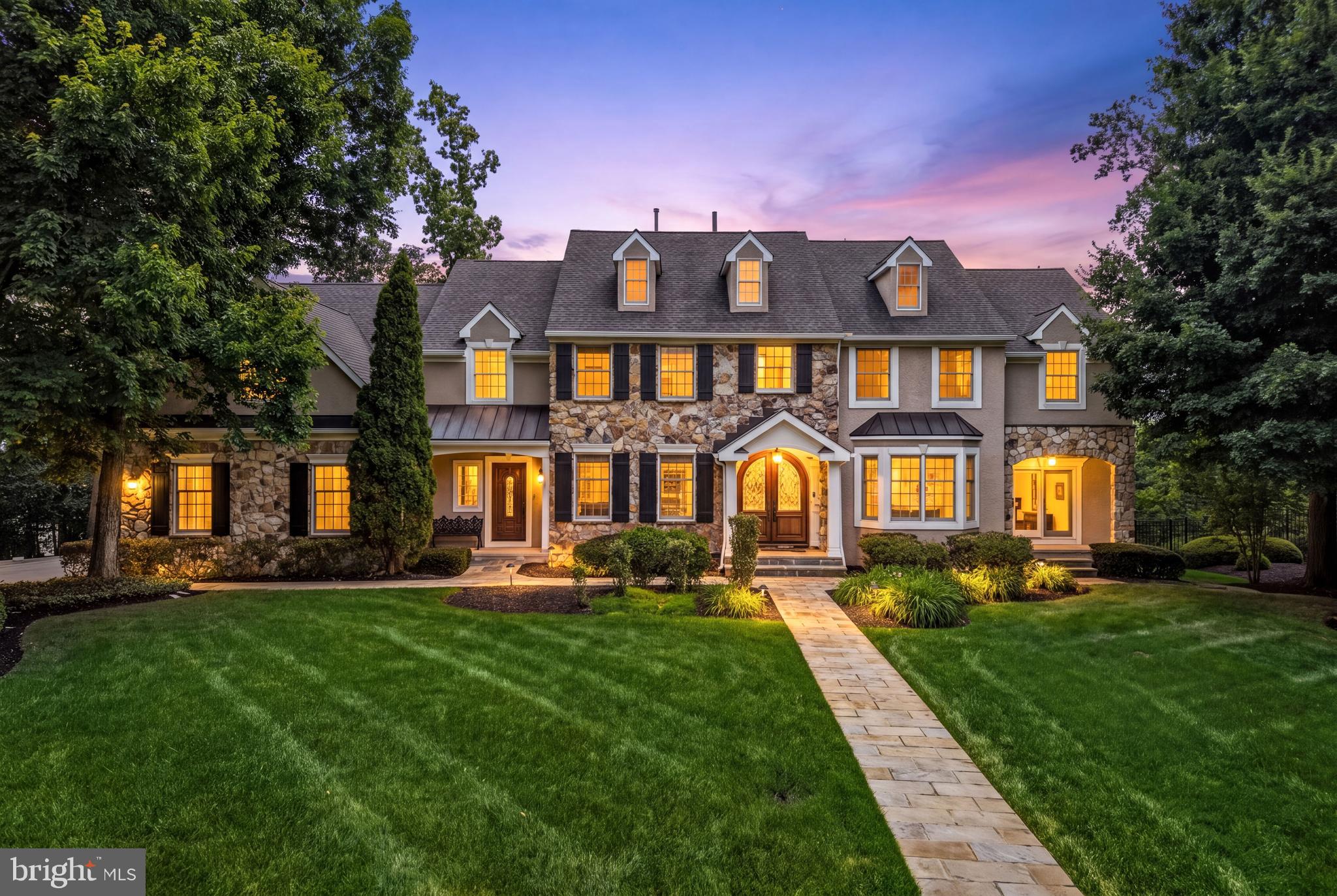 24 WINDING WAY