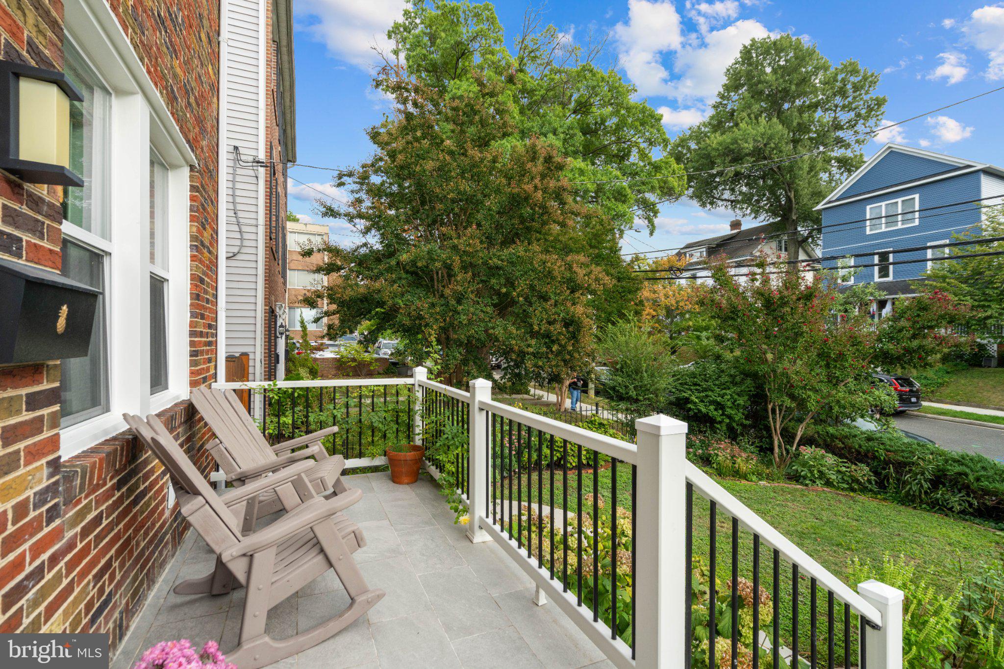 1218 RANDOLPH STREET NE