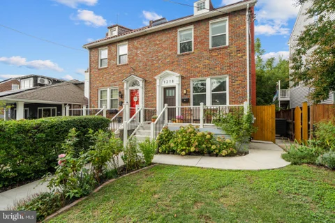 MLS: DCDC2285664