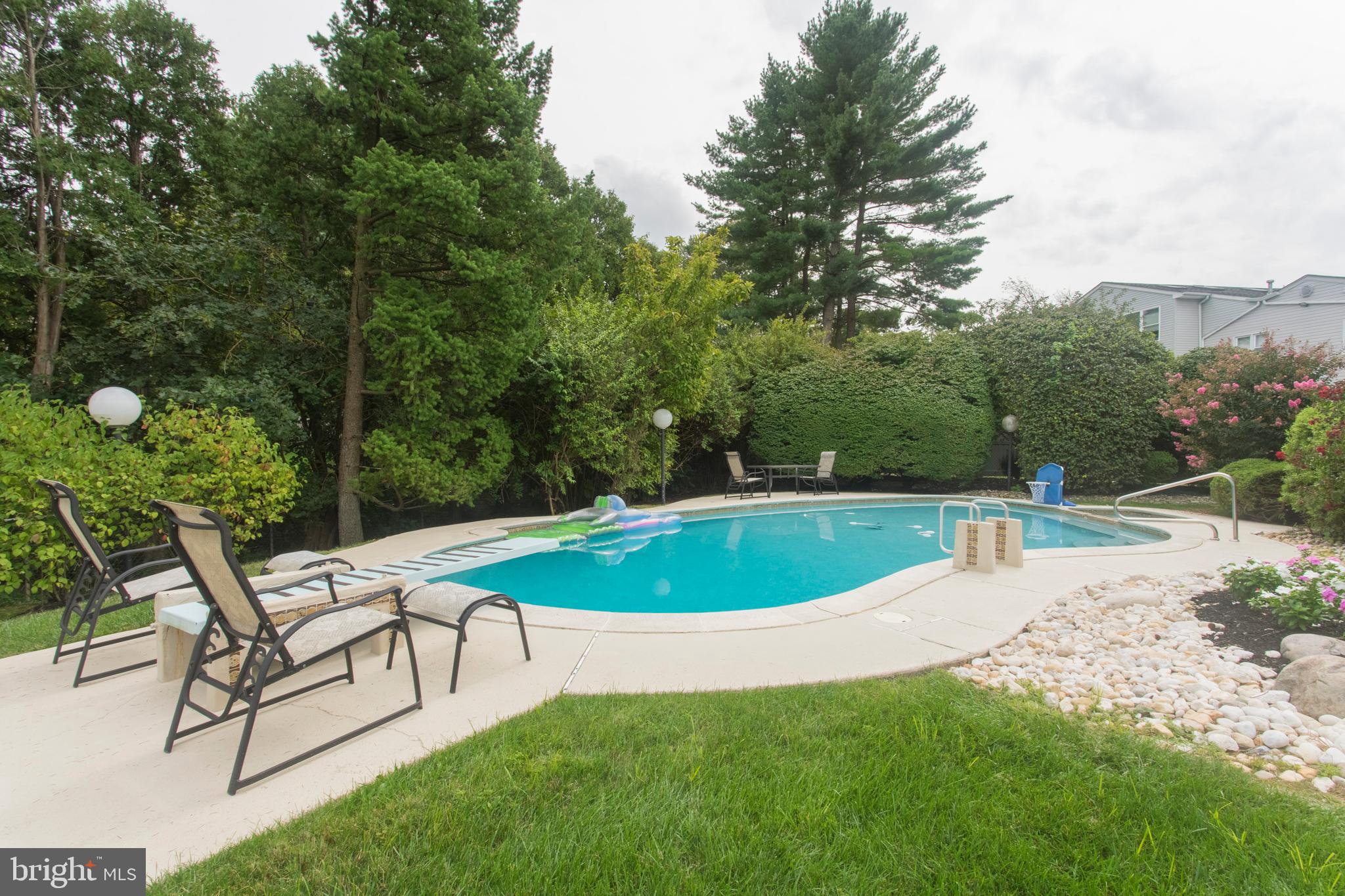 JUSTA FARMS - Residential