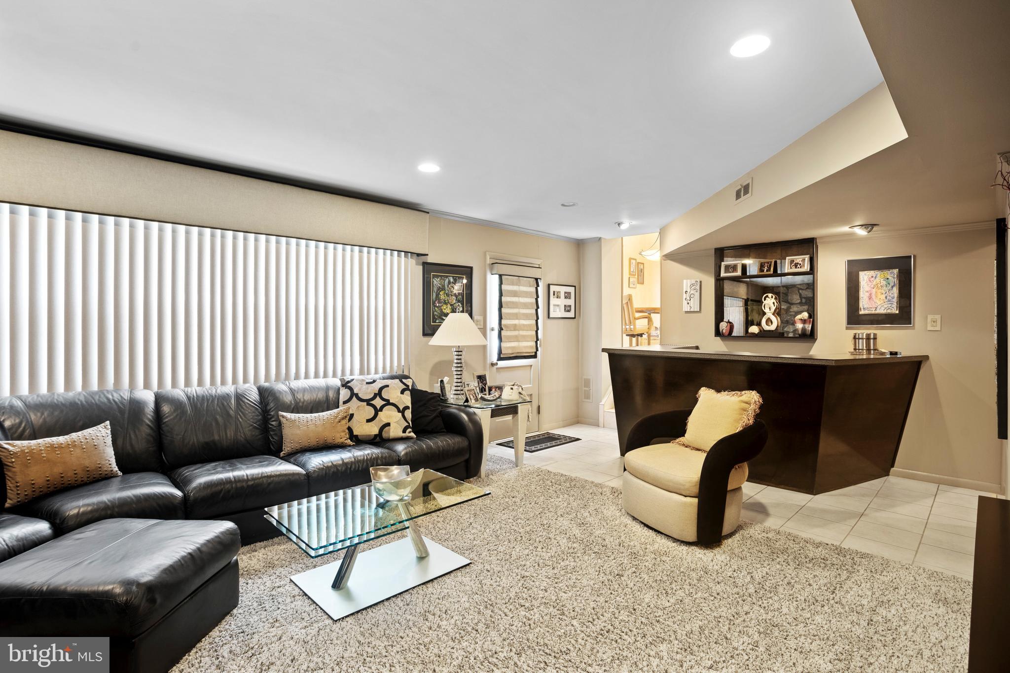 JUSTA FARMS - Residential