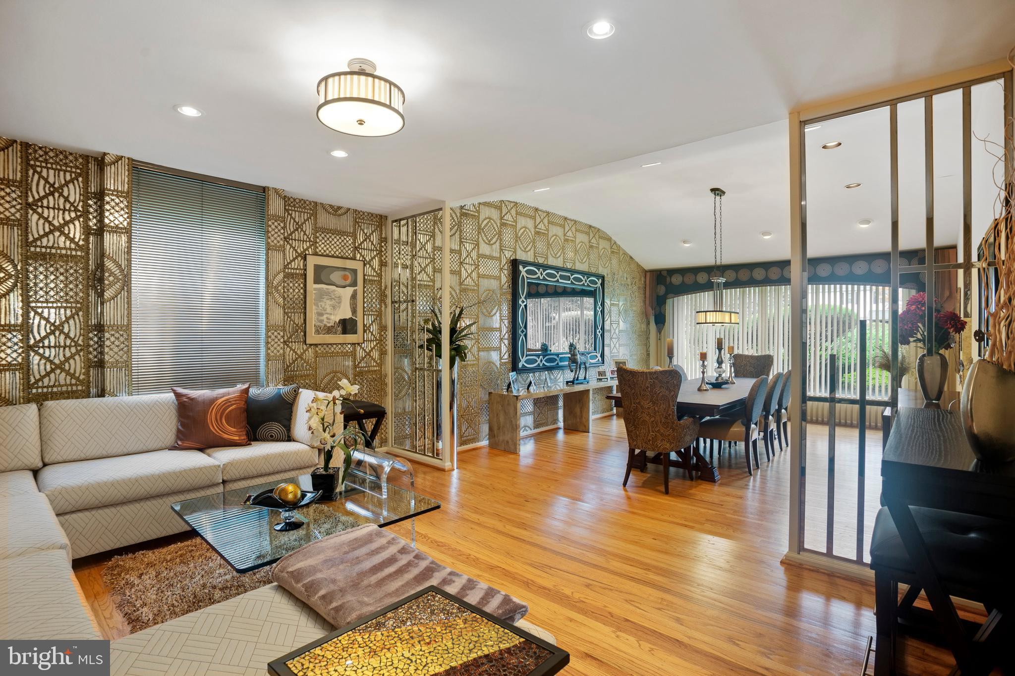 JUSTA FARMS - Residential