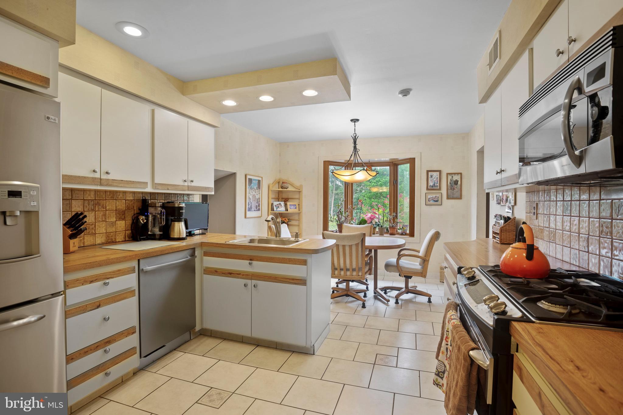 JUSTA FARMS - Residential