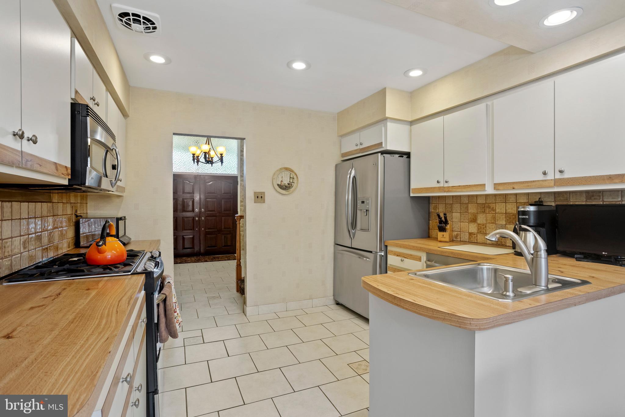 JUSTA FARMS - Residential