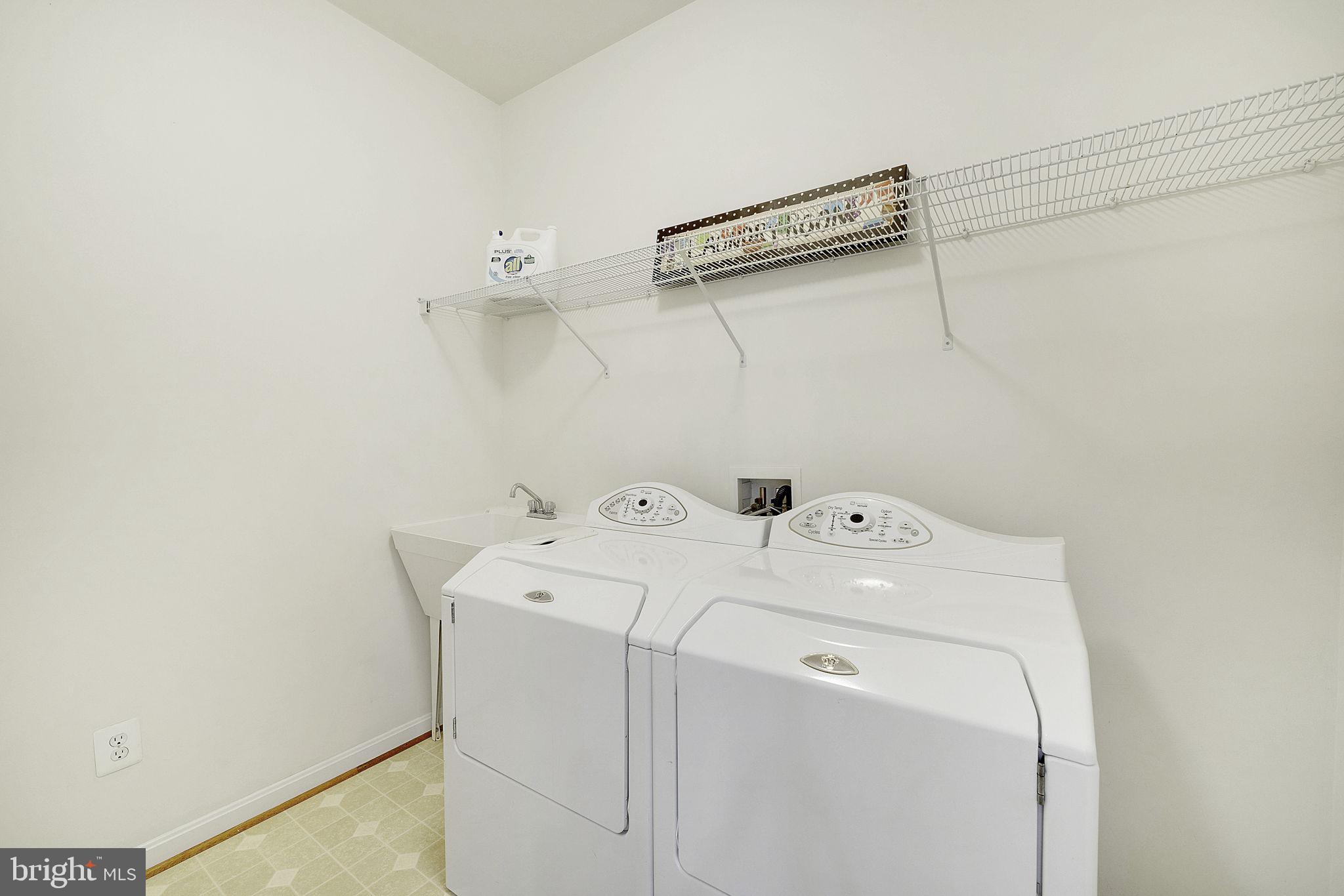 BROADLANDS - Residential