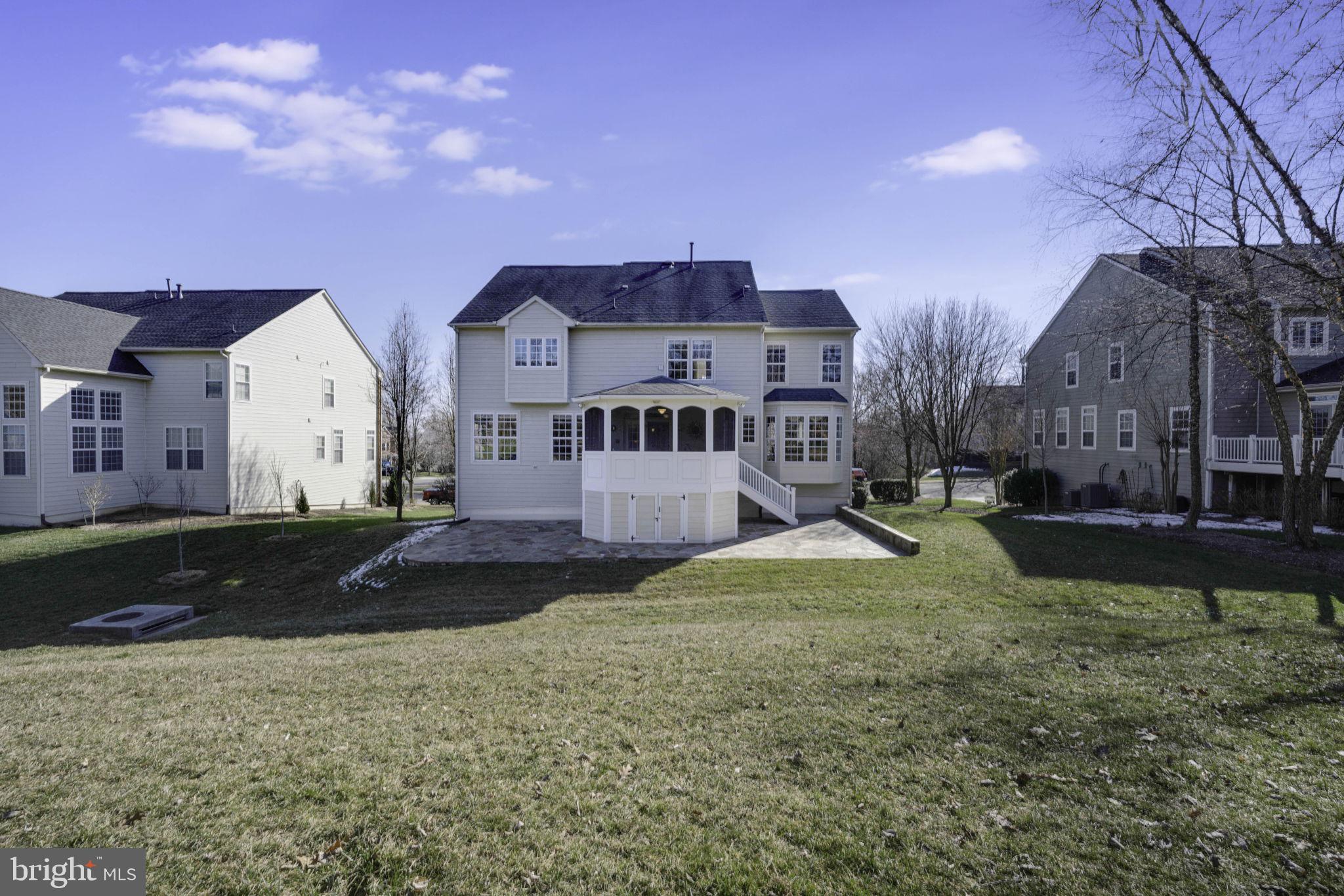 BROADLANDS - Residential