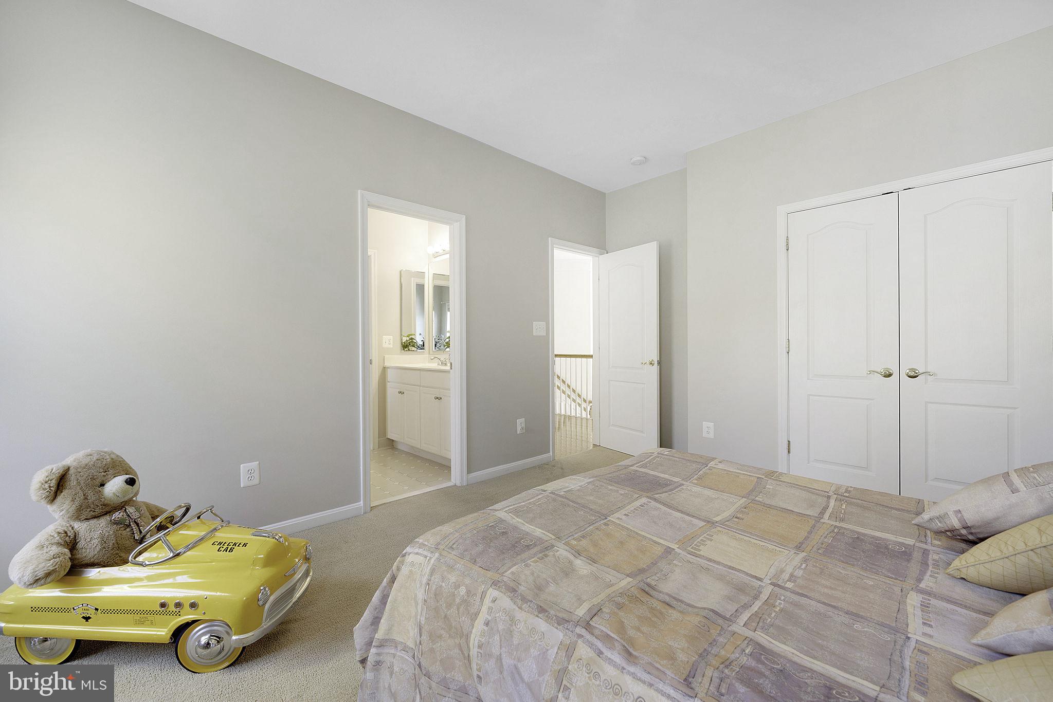 BROADLANDS - Residential