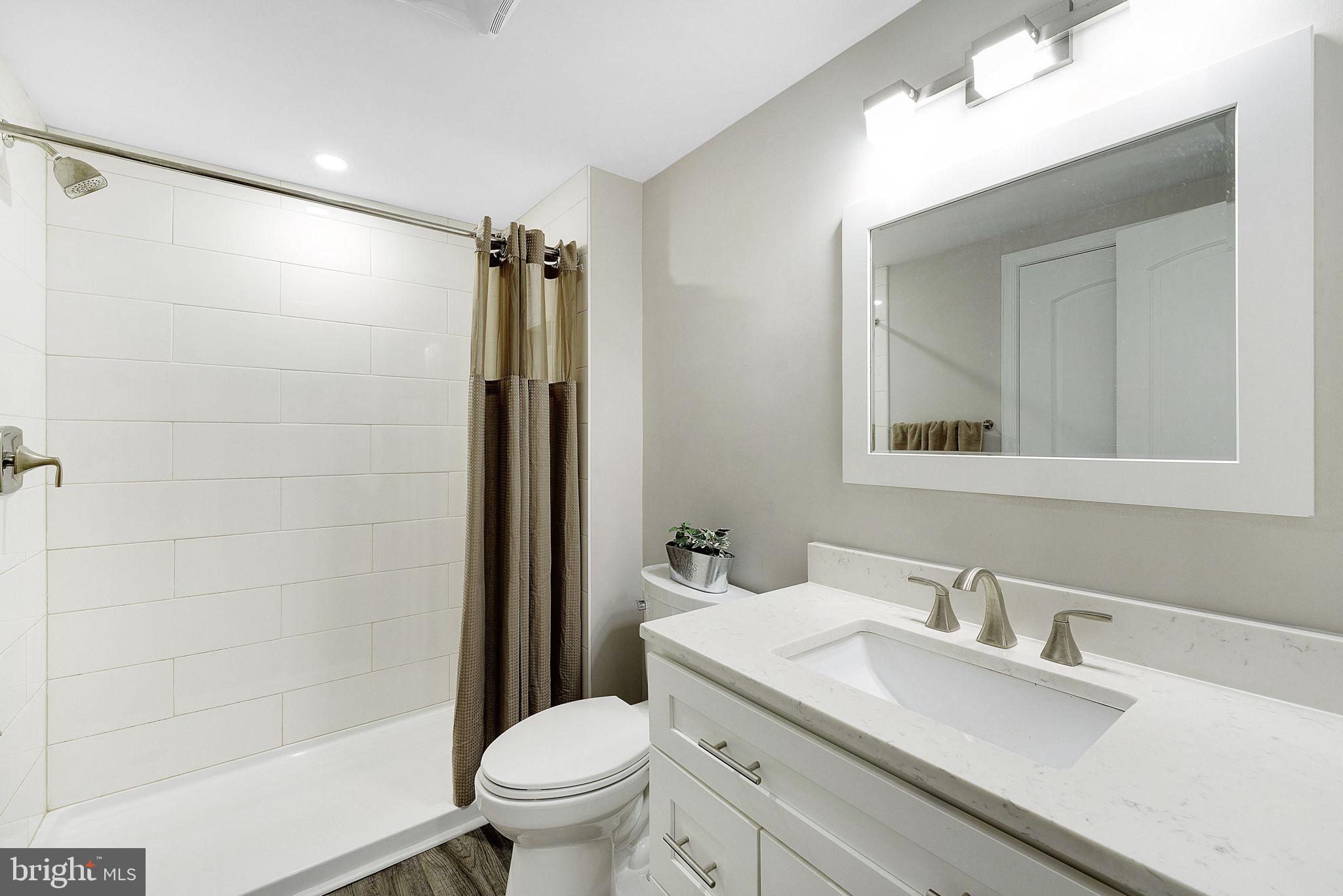 BROADLANDS - Residential