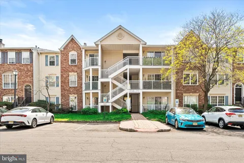 41 Cheverny Court, Hamilton, NJ MLS: NJME2075512