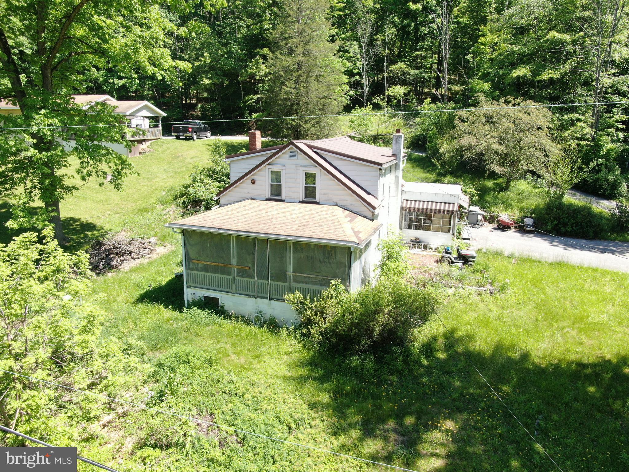 944 DECKER HOLLOW ROAD
