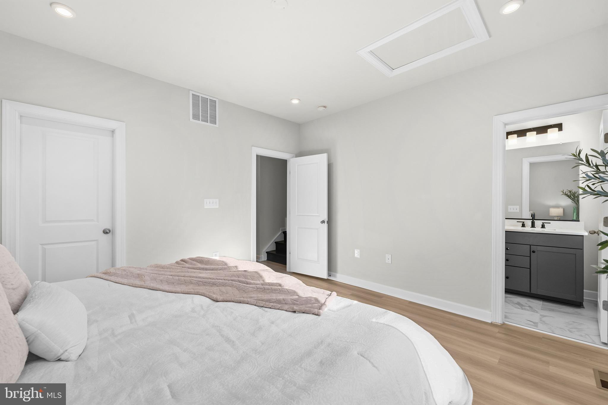 NORTH HILL - Residential