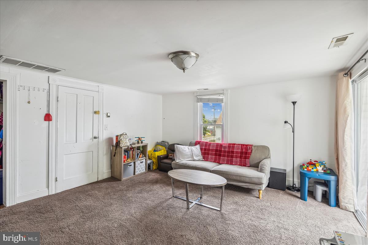 HILLSIDE - Residential