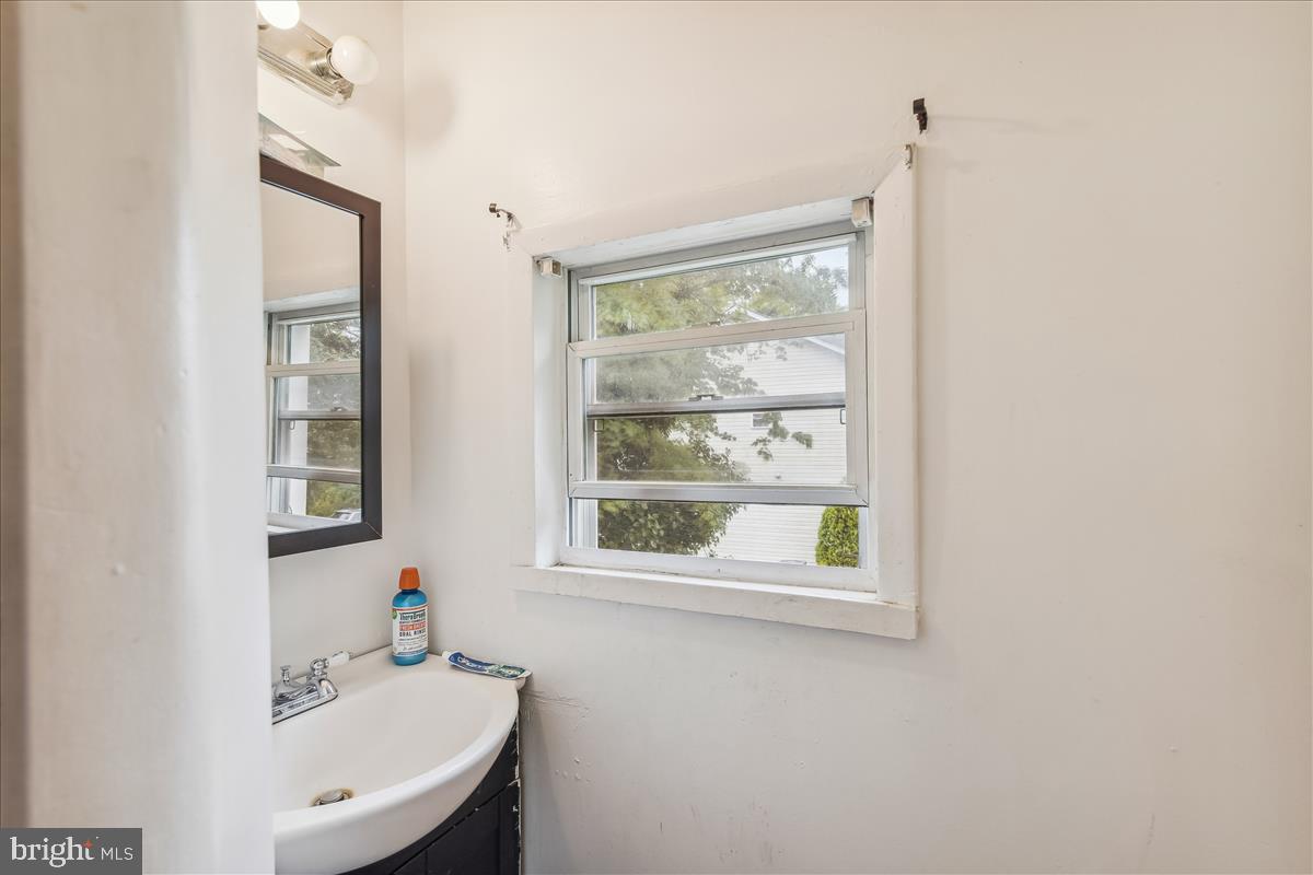 HILLSIDE - Residential