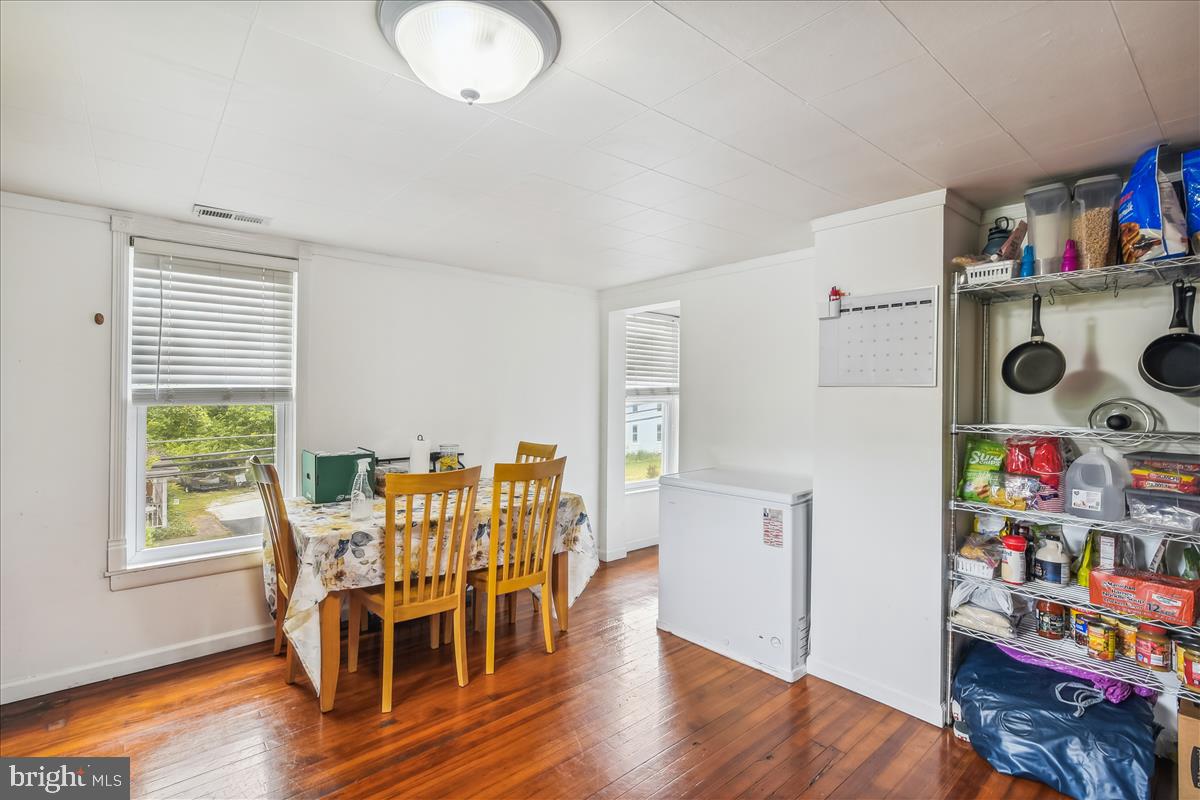 HILLSIDE - Residential