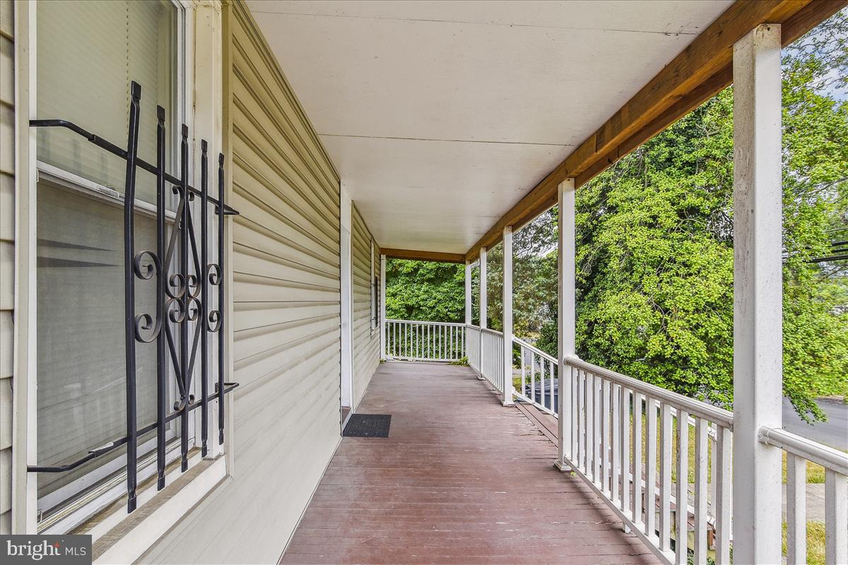 HILLSIDE - Residential