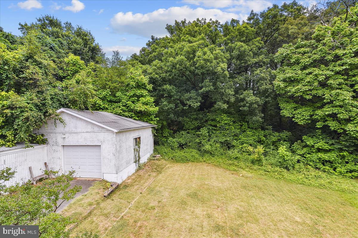 HILLSIDE - Residential