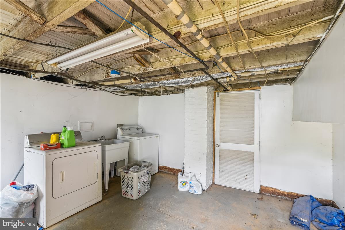 HILLSIDE - Residential