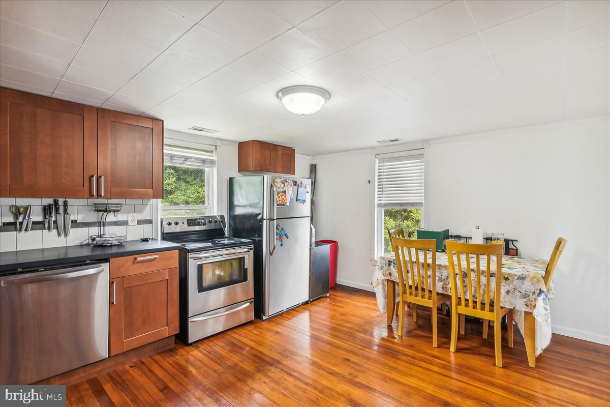 HILLSIDE - Residential