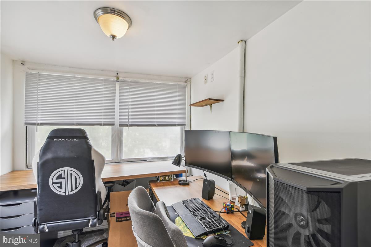 HILLSIDE - Residential