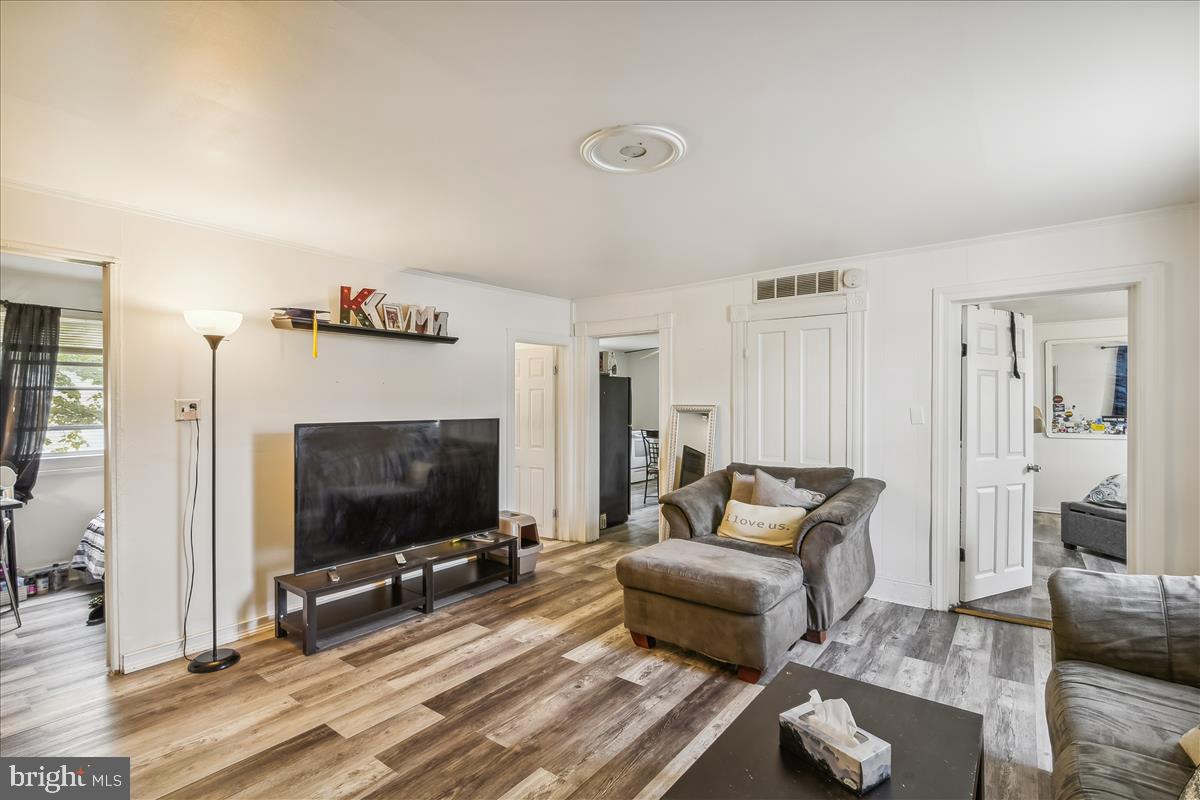 HILLSIDE - Residential