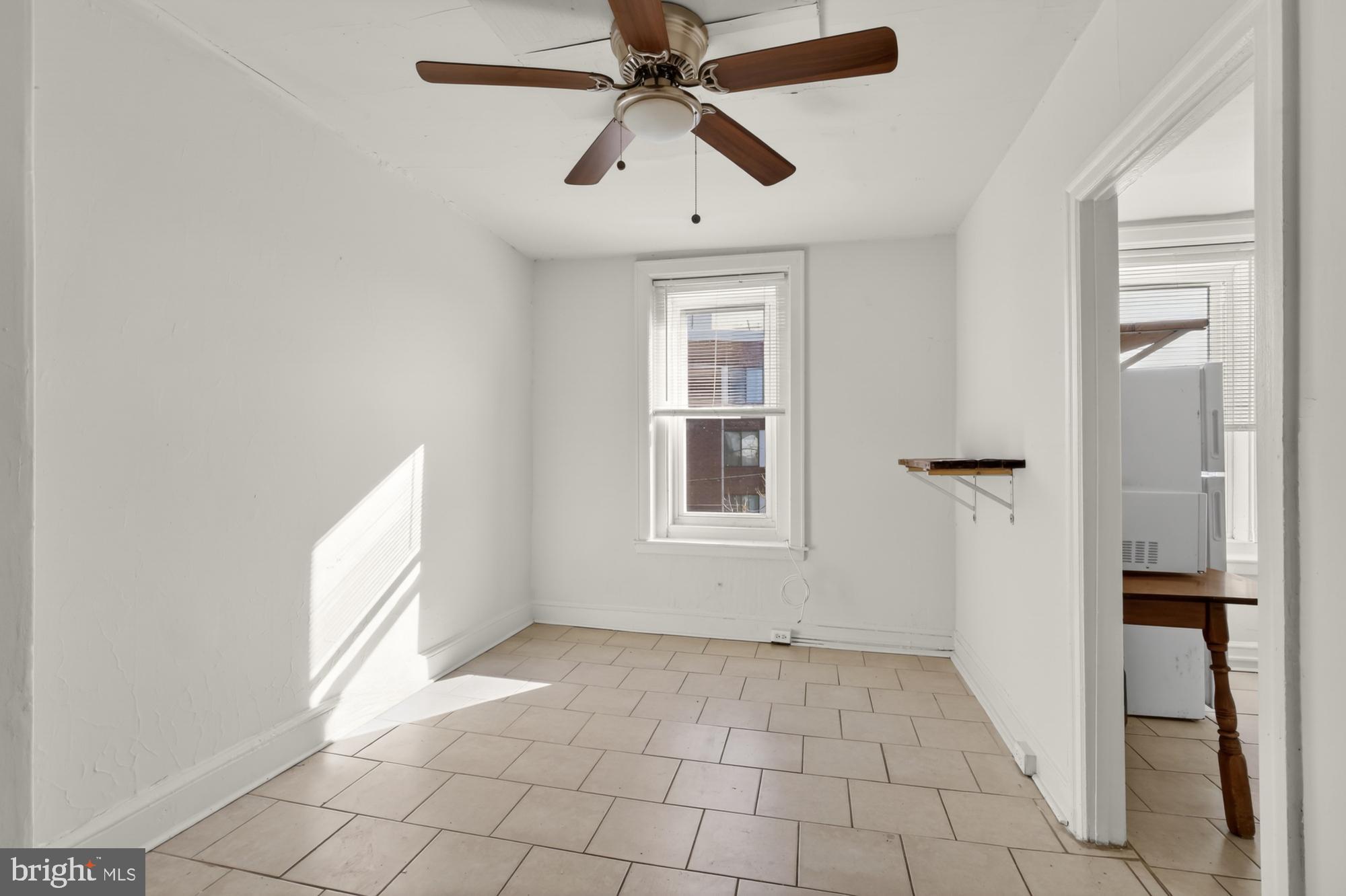 2536 AMBER STREET 3F