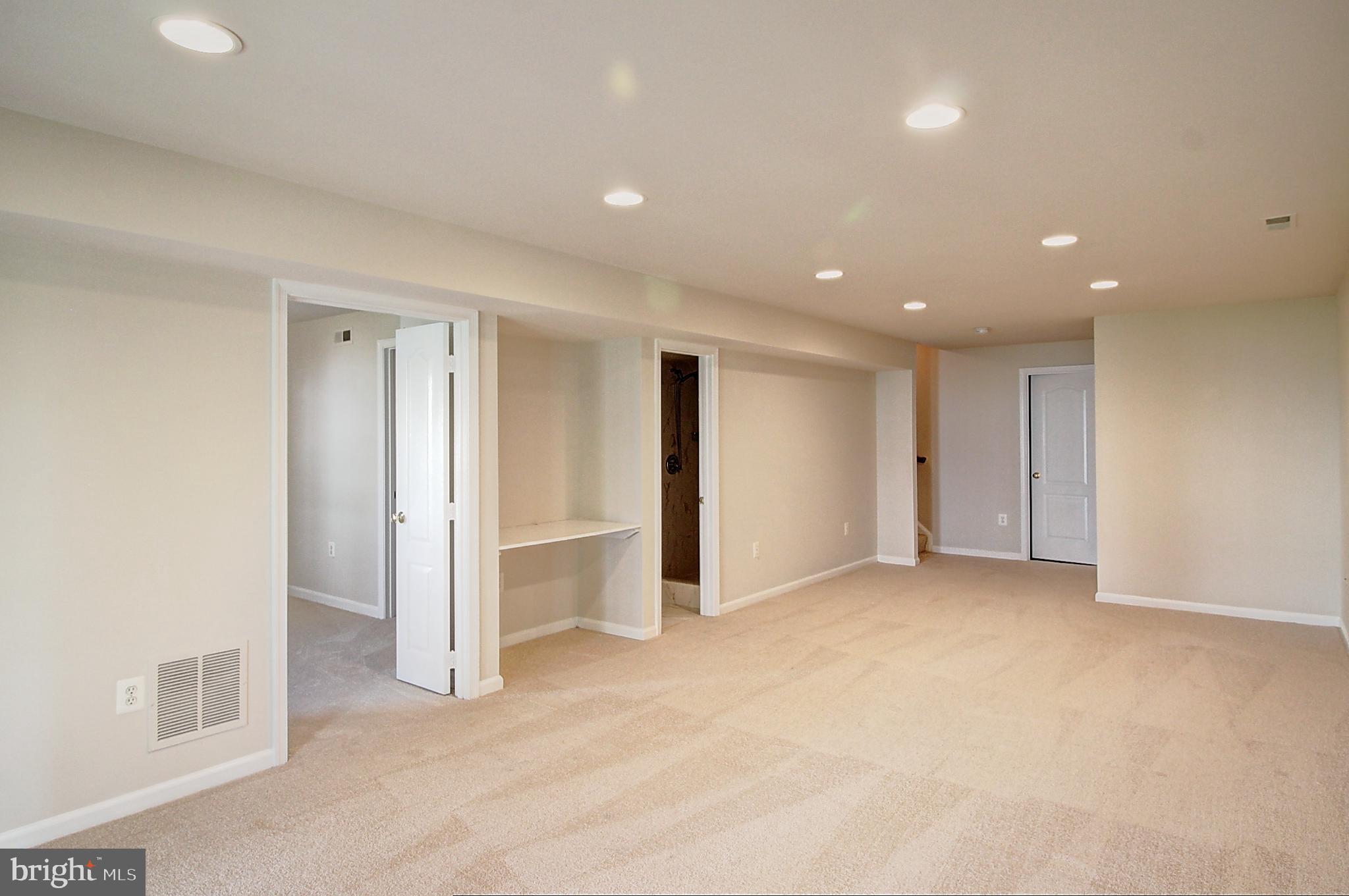 SPRING RIDGE - Residential Lease