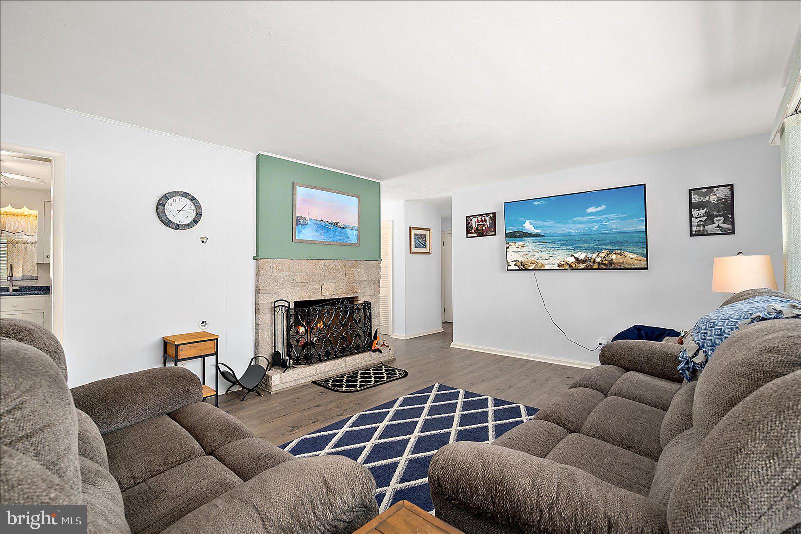 WINTER QUARTERS - Residential