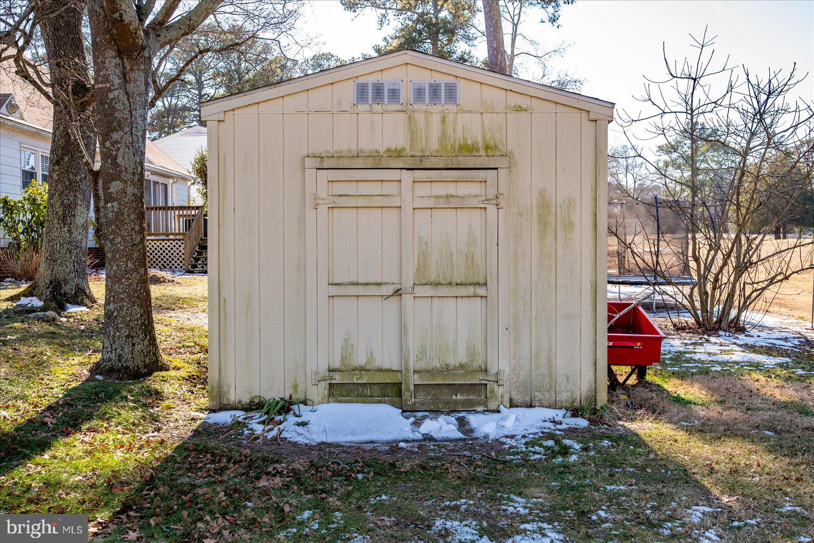 WINTER QUARTERS - Residential