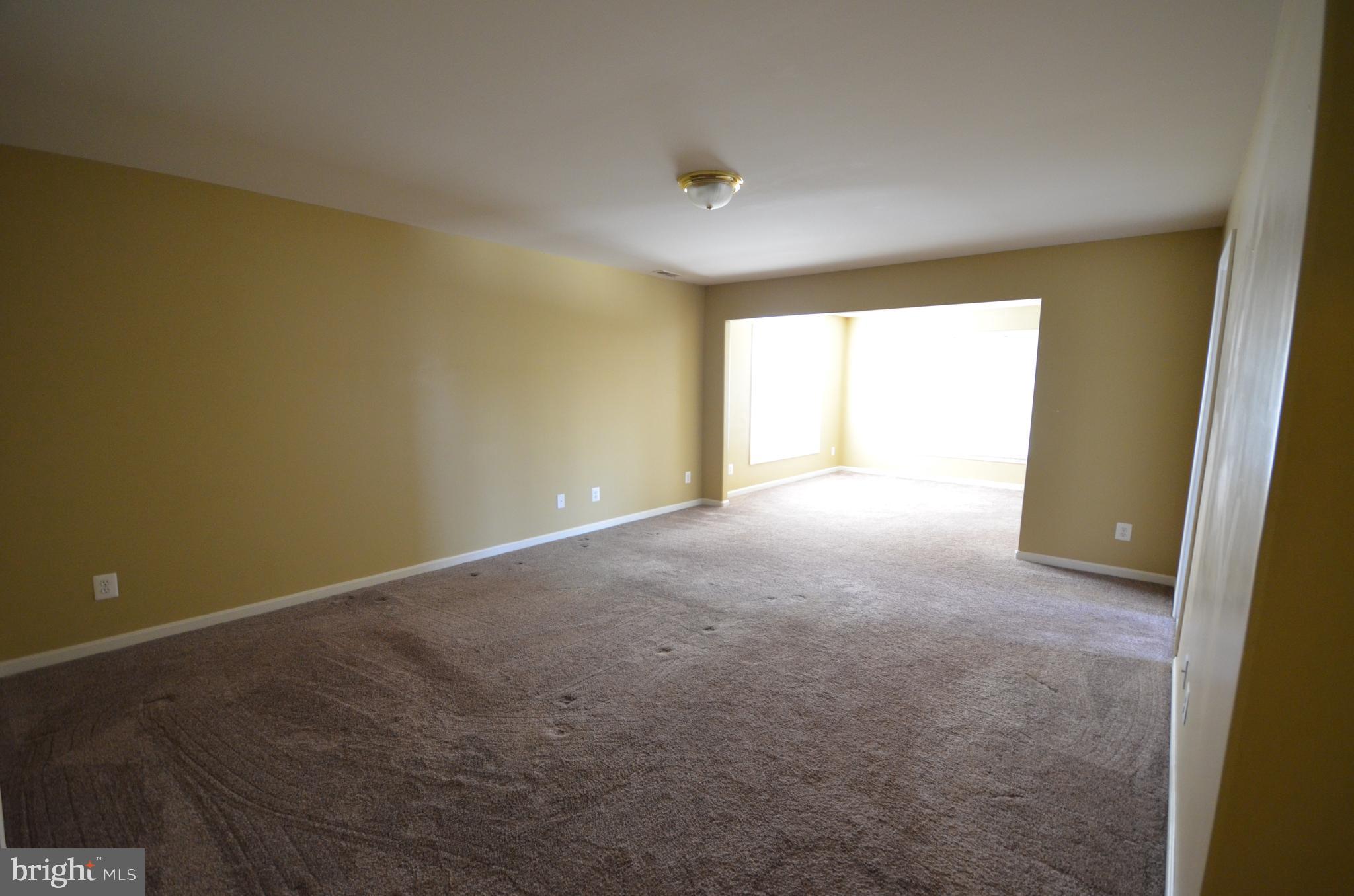 ALBIN ESTATES - Residential Lease